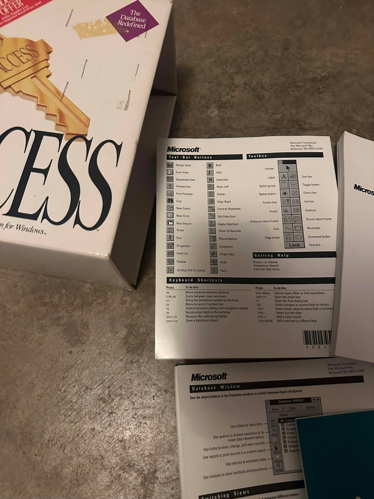 Microsoft Access Database Management System Widows 3.1 – Vintage