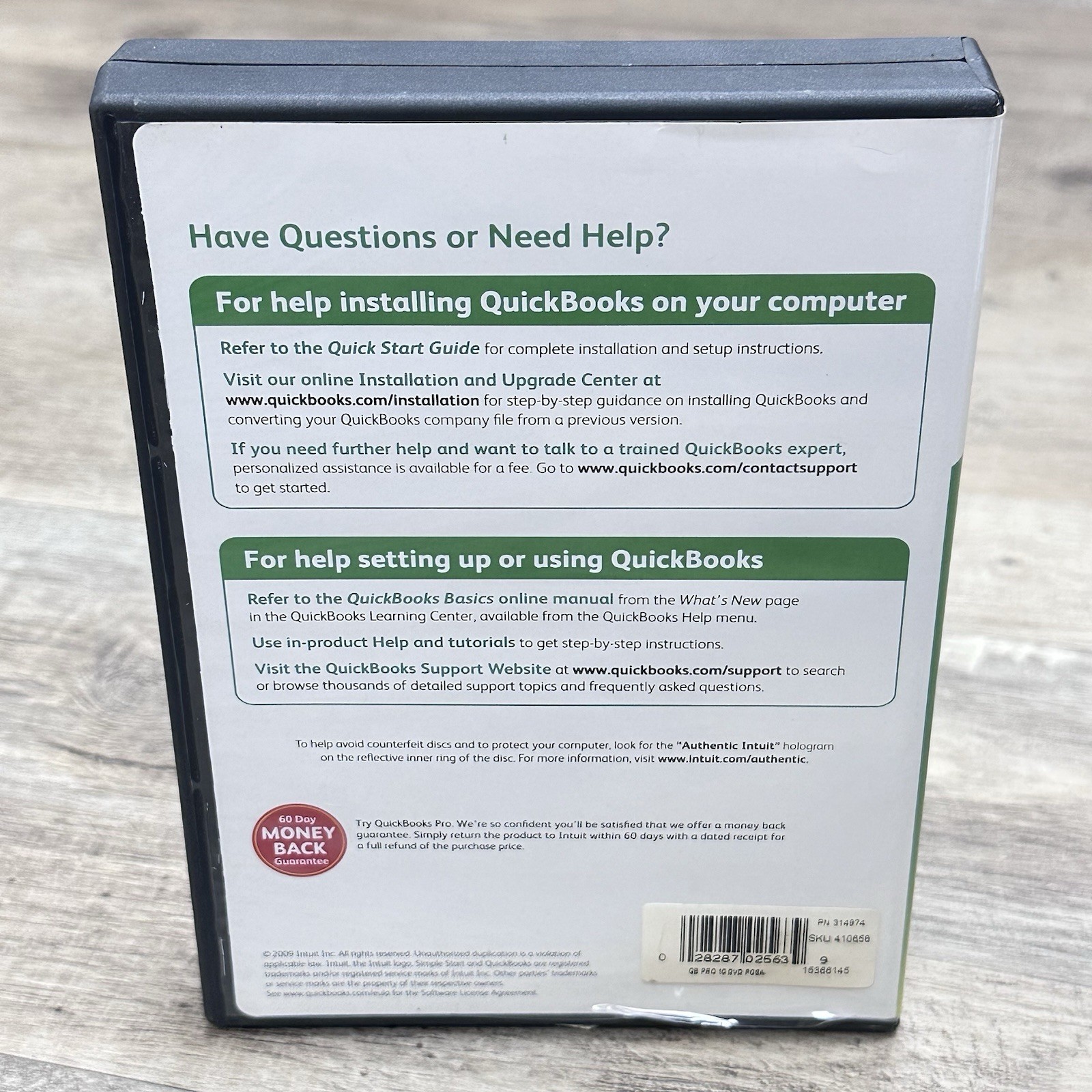 Intuit QuickBooks Pro 2010 Complete In Box CIB Windows Disc Manual