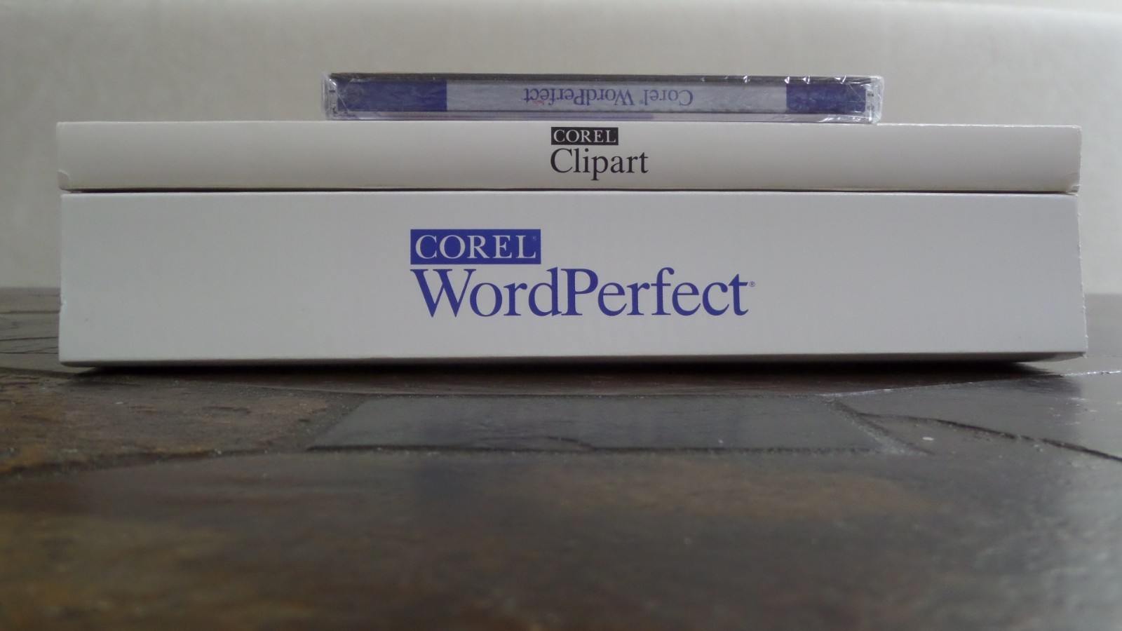 Corel WordPerfect Suite, Unopened CD-ROM, Windows 3.1x, 95, NT v3.51, w/Manuals