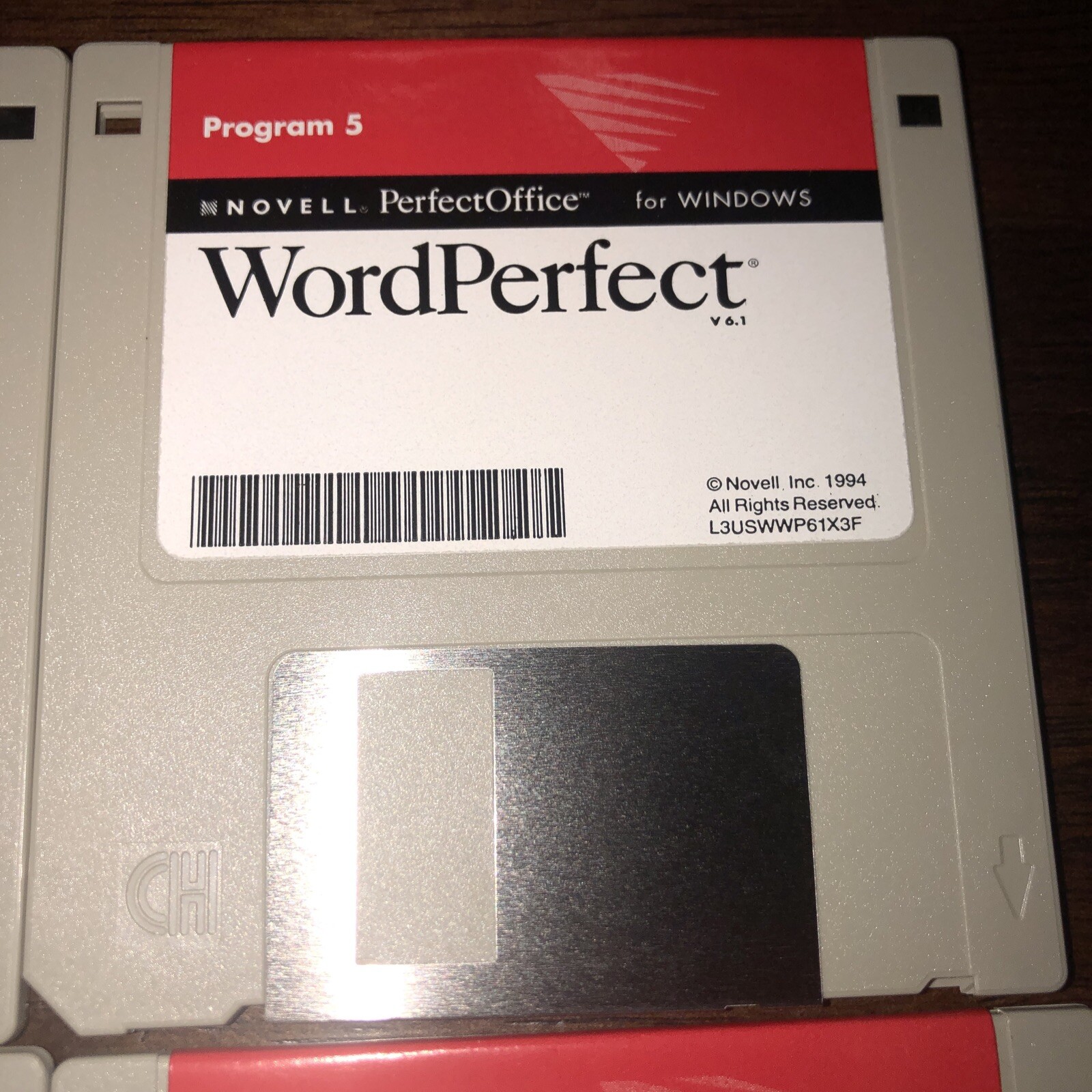 Novell WordPerfect for Windows lot of 11 – 3.5″ HD Diskettes – 1994