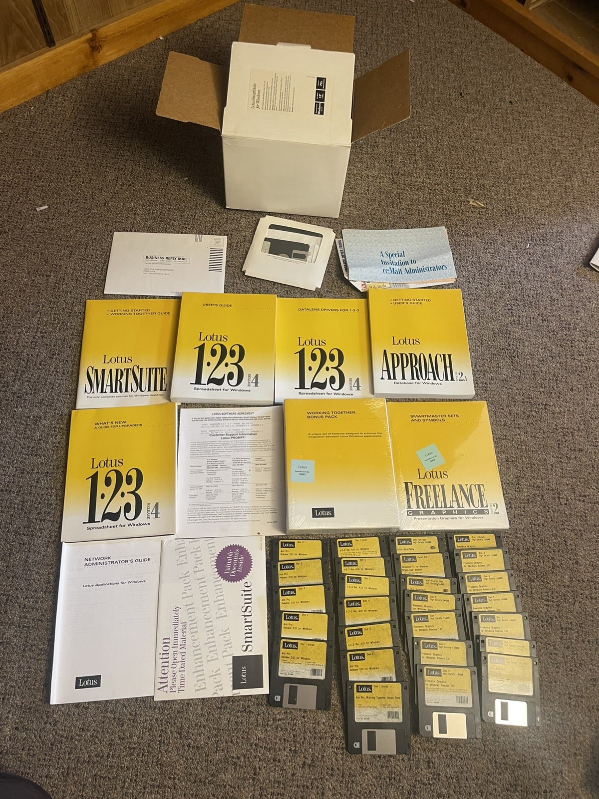 Vintage Lotus SmartSuite Release for Windows 3.0 or 3.1 – 3.5″ Floppy Discs