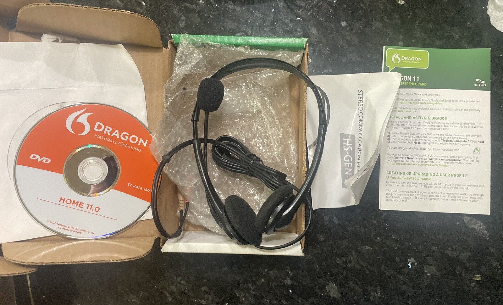 854 Dragon DVD-ROM Naturally Speaking 11.0 Speech Recognition Software w/Headset