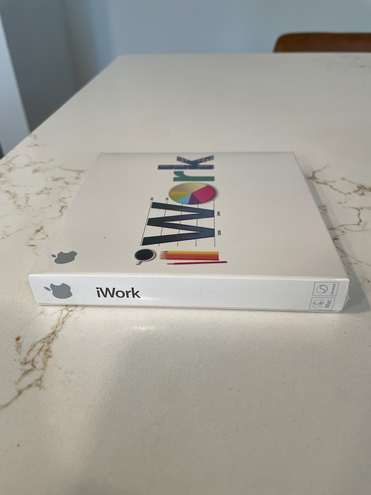Apple iWork ’09 (Retail) – Full Version for Mac MB942Z/A – Sealed