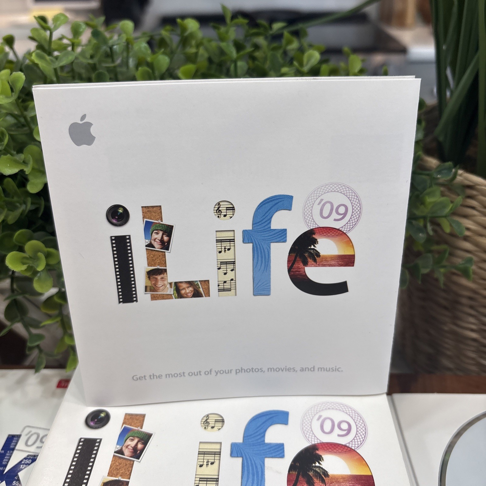 Apple iLife 09 iWork 09 iWork 08 Mac DVD Software Bundle w Boxes Discs