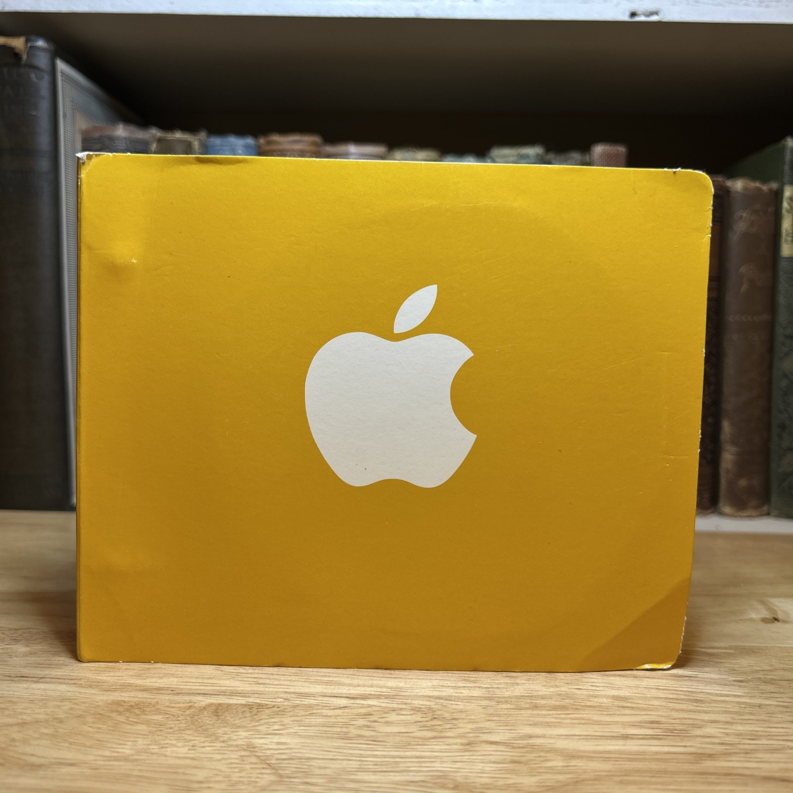 1998 Apple Software Book Empty