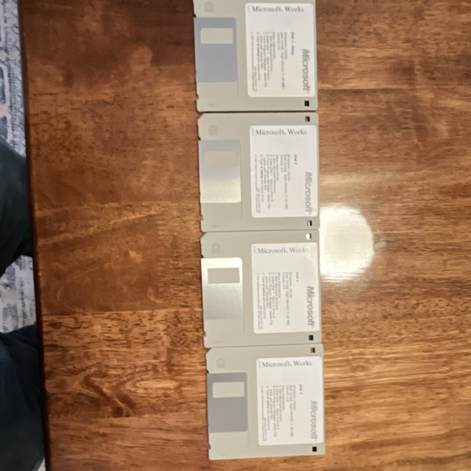 Microsoft Works 3.0 Office Suite for Windows English 3.5″ Floppy Disk Set (4)