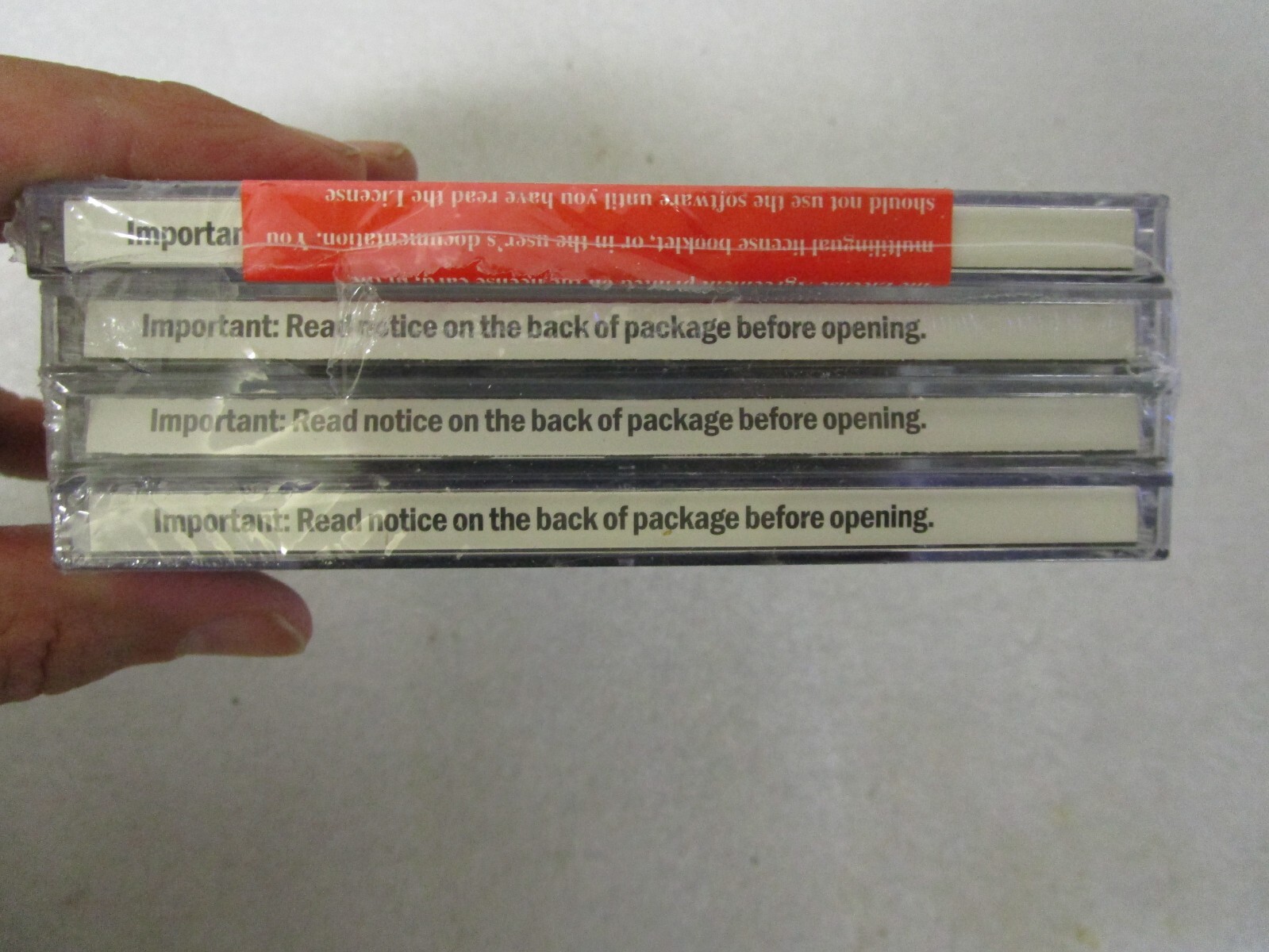 Microsoft Money 99, Encarta 99, Bookshelf 99 Outlook 98 Bundle – New/Sealed