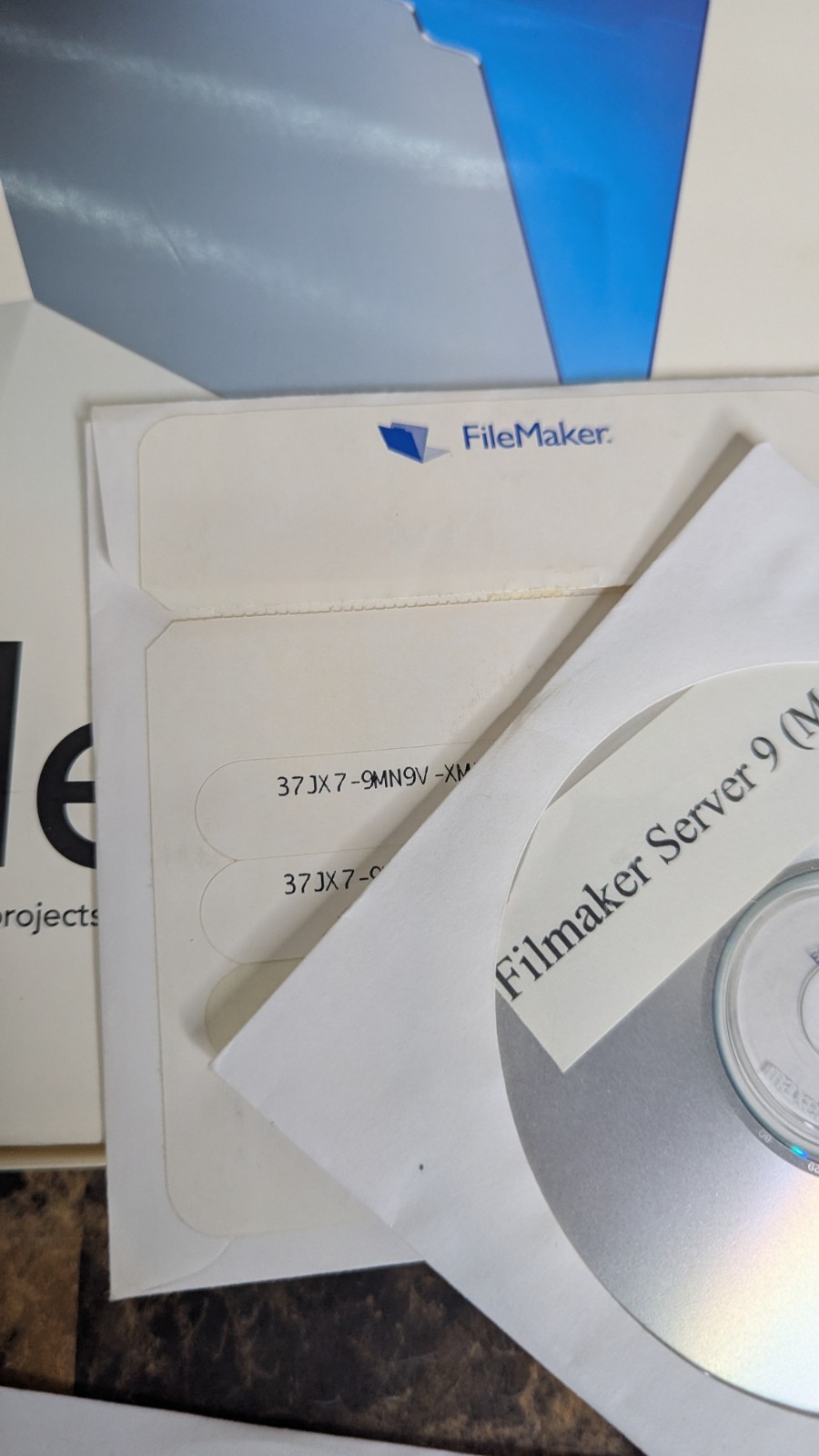 FileMaker Pro 8 With Installation Key – Genuine Authentic & Tested