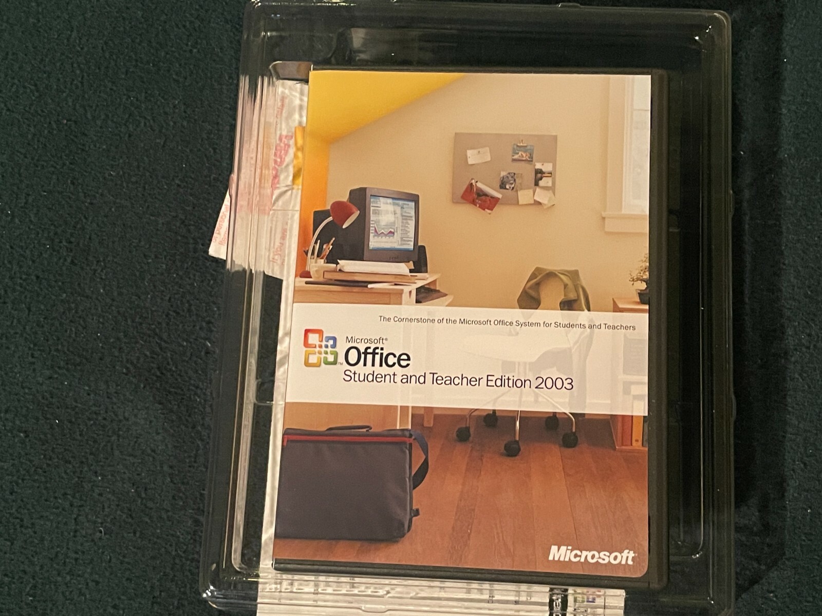 Microsoft Office Student and Teacher Edition 2003 Retail, Word Excel Powerpoint