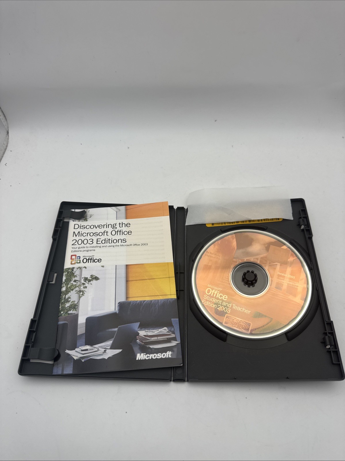 Microsoft Office Student and Teacher Edition 2003 Word Excel w/Key