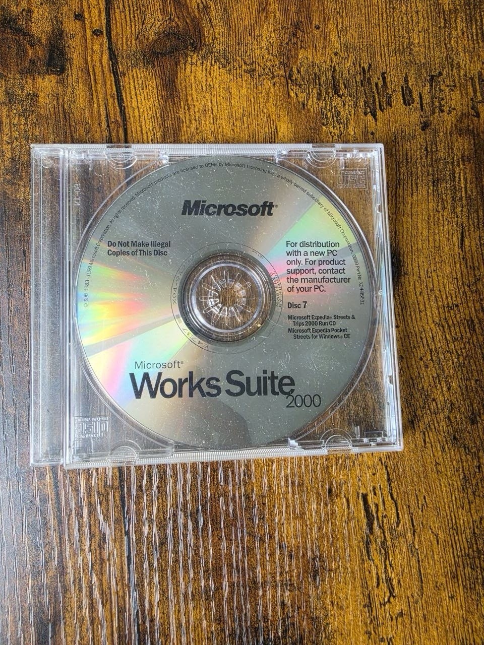 Microsoft Works Suite 2000 OEM Office Suite 1-7 Disc CD Set Windows English