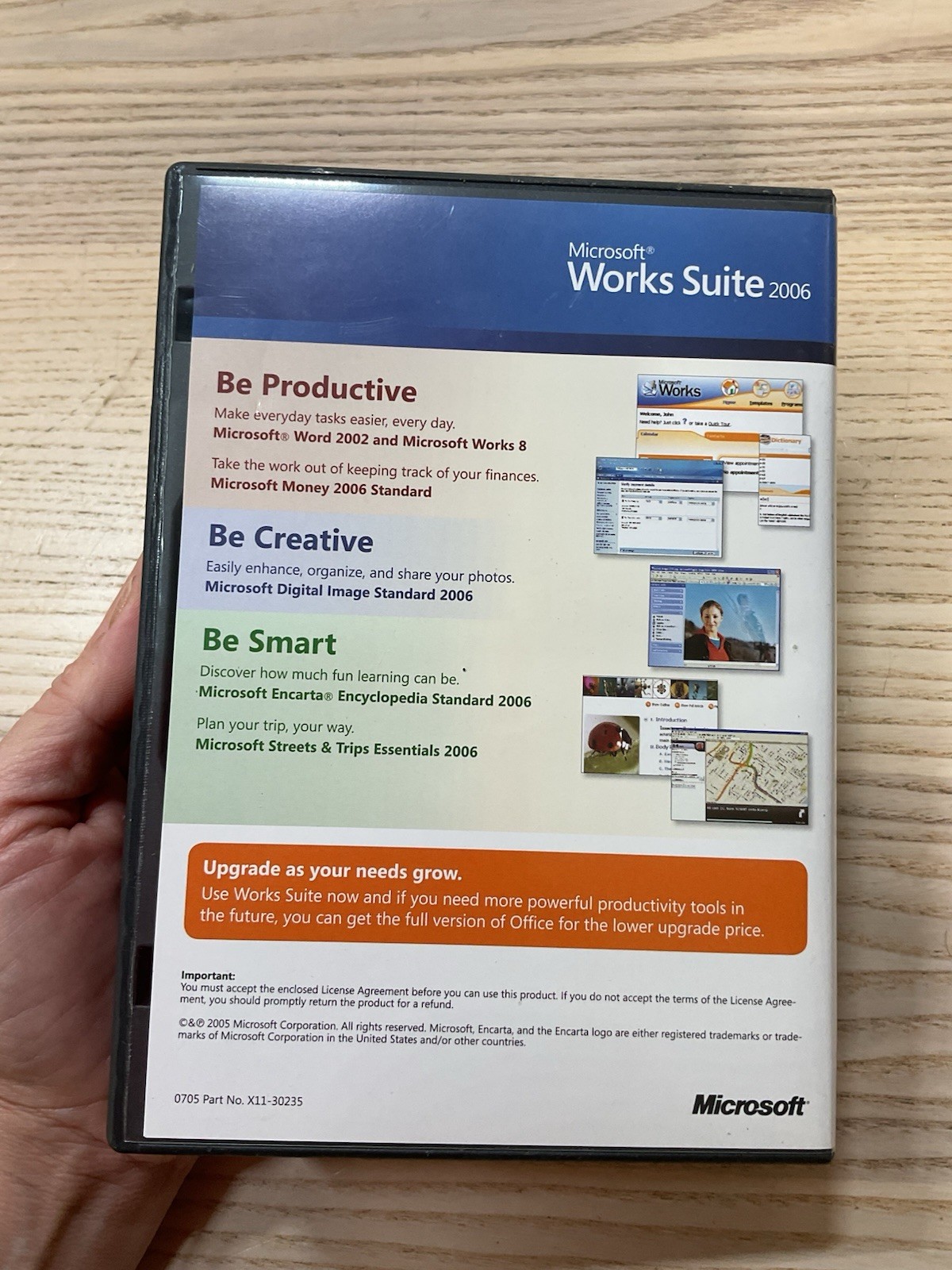Microsoft Works Suite 2006, COMPLETE /w All 5 Discs & A Product Key