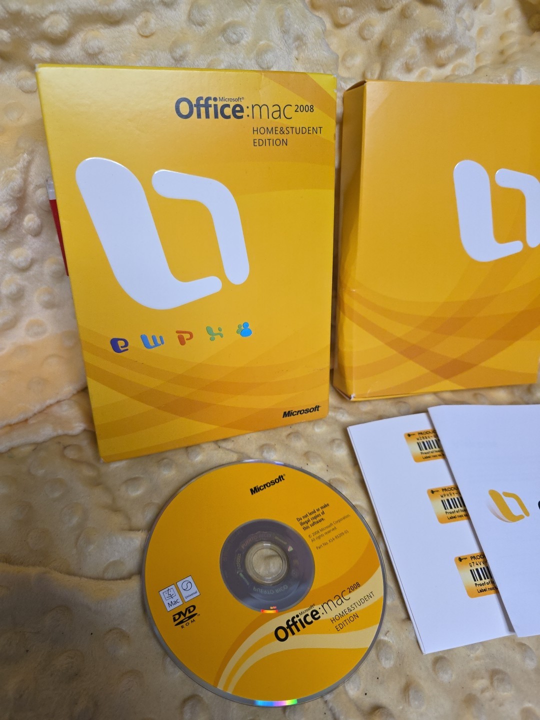 Microsoft Office Mac Home & Student 2008 with 3 Product Key(s)
