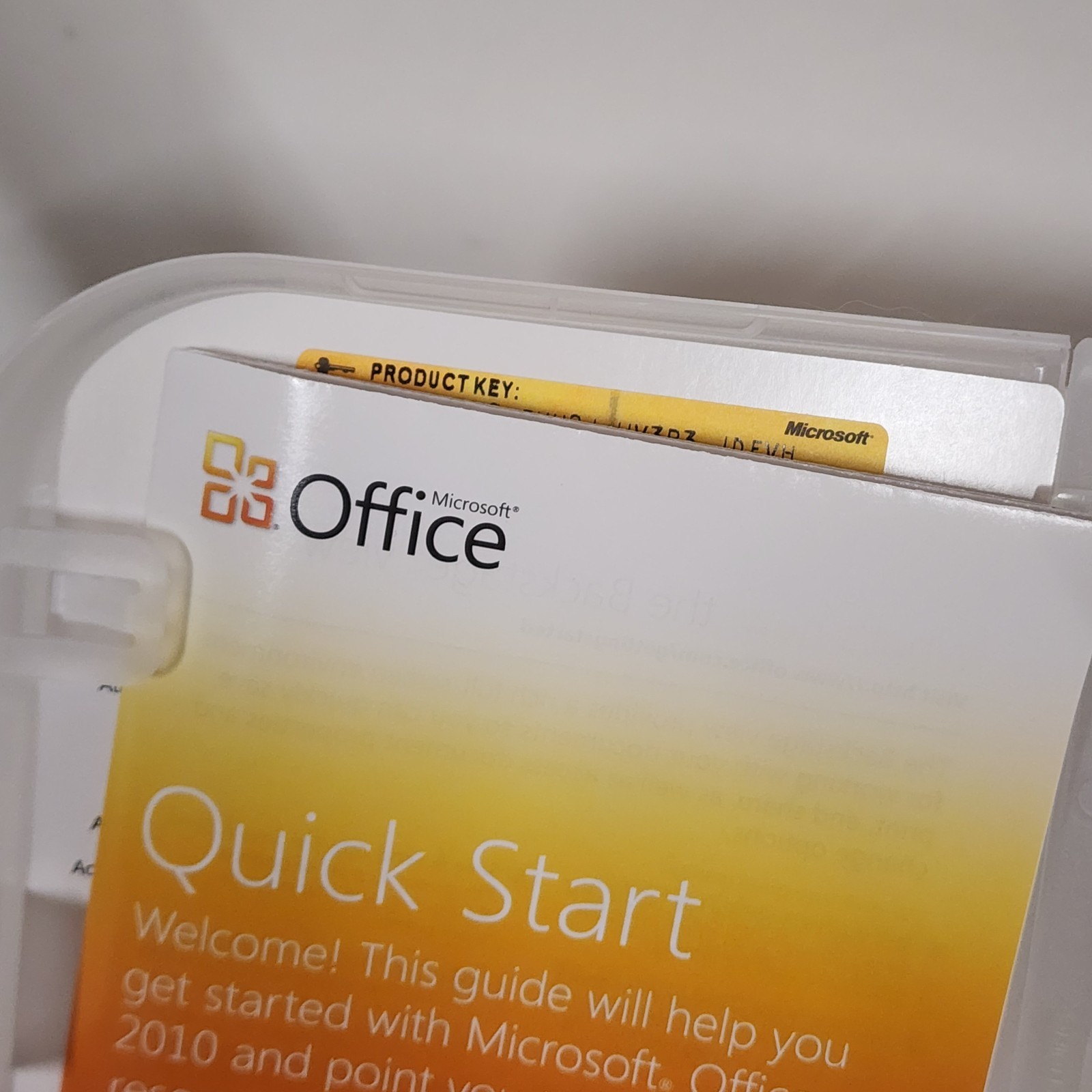 MICROSOFT OFFICE HOME AND STUDENT 2010 FAMILY PACK W/KEY USED DVDROM