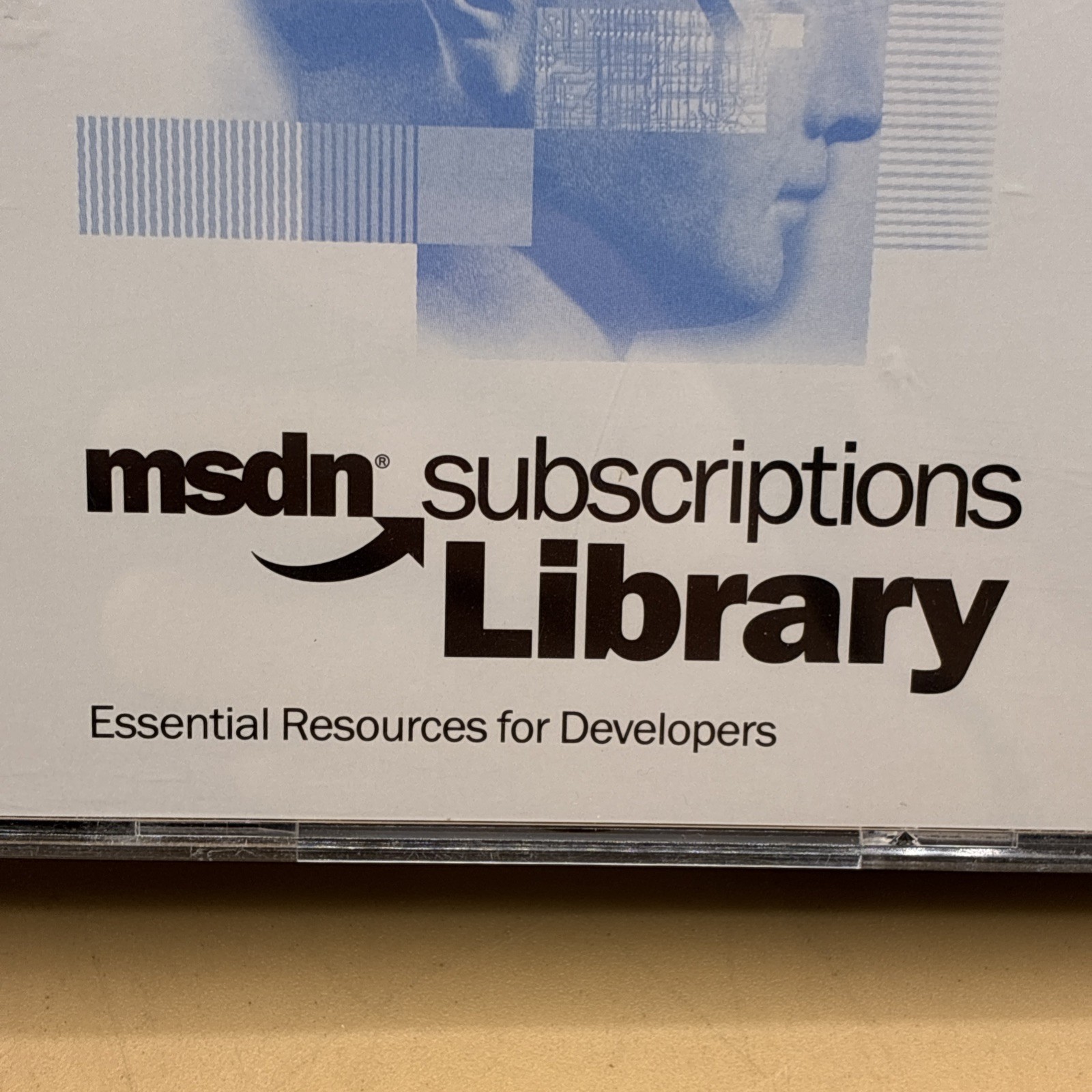 Microsoft MSDN Subscriptions Library January 2001, (3) Discs, Mint