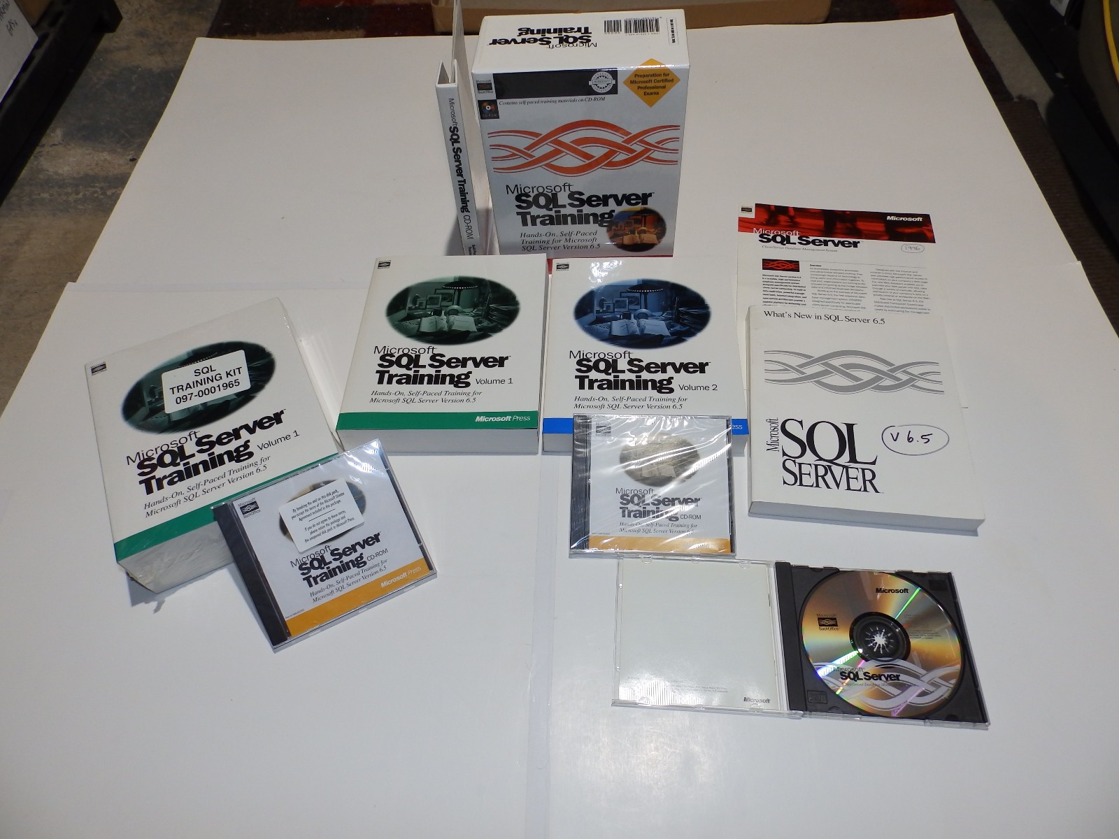 Vintage Software – Microsoft SQL Server v6.5 & v4.21 (full), v2000 EE (eval kit)