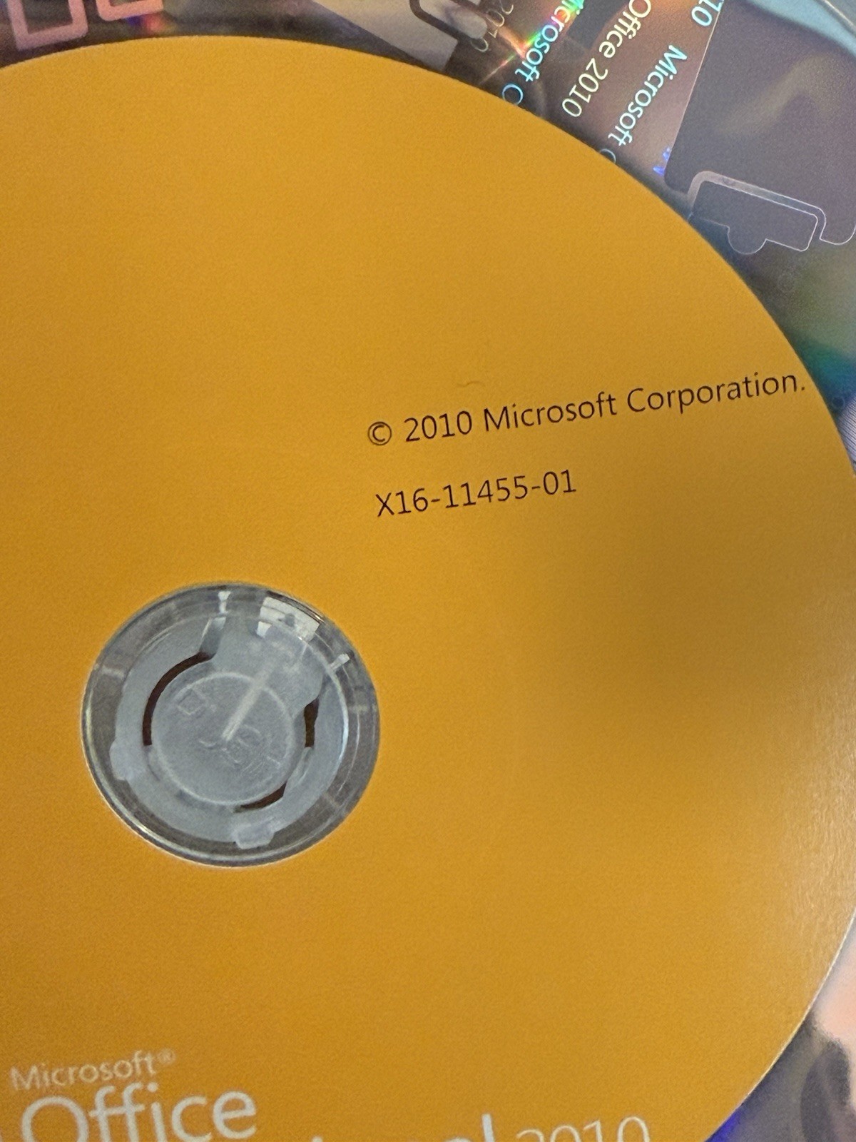 Microsoft Office 2010 Professional Word Excel Powerpoint Outlook Access DVD