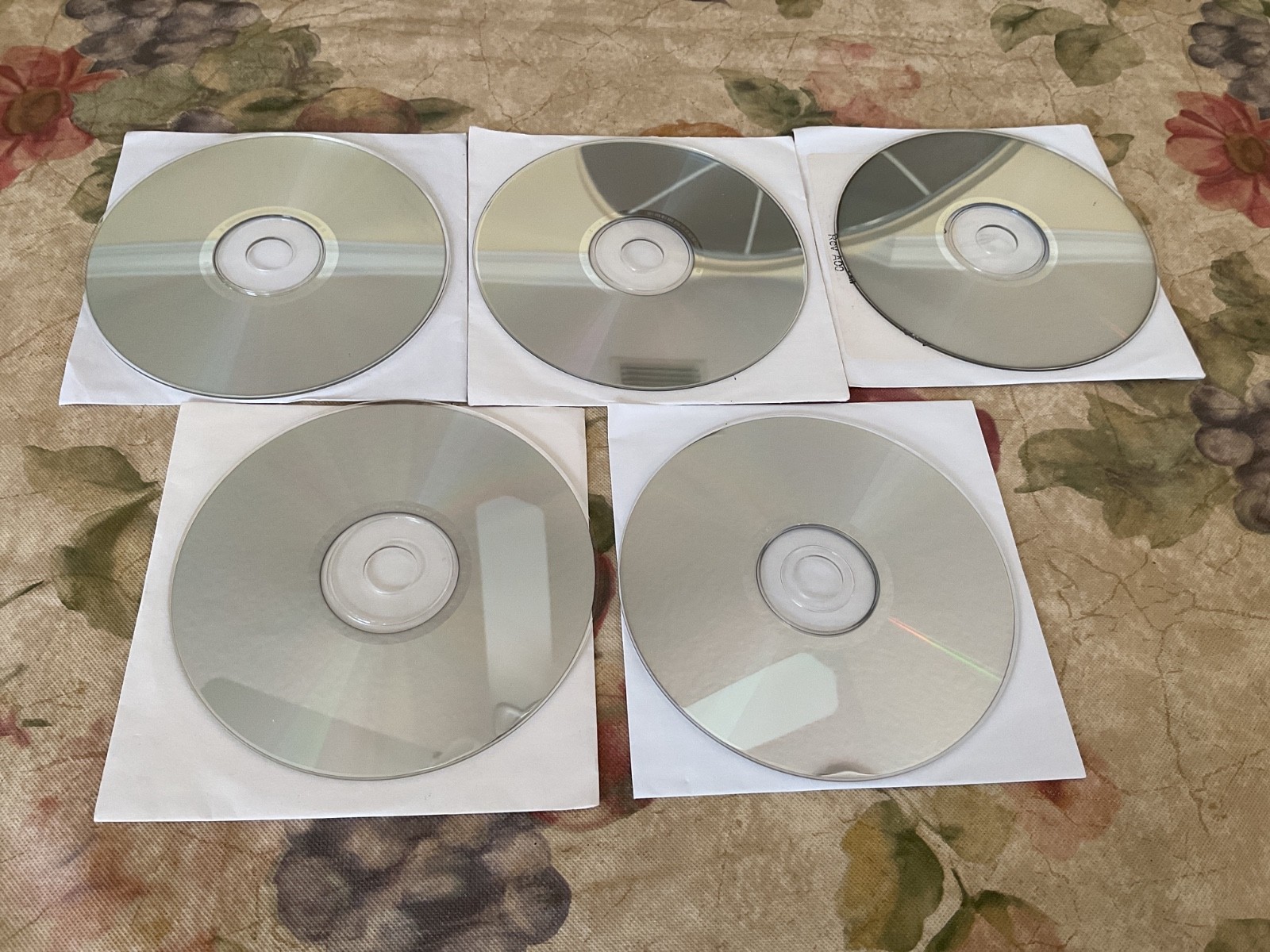 Dell Software CD-Rom Misc Lot of 5 CD’s 2001 – 2009 Dell Computer & Monitor