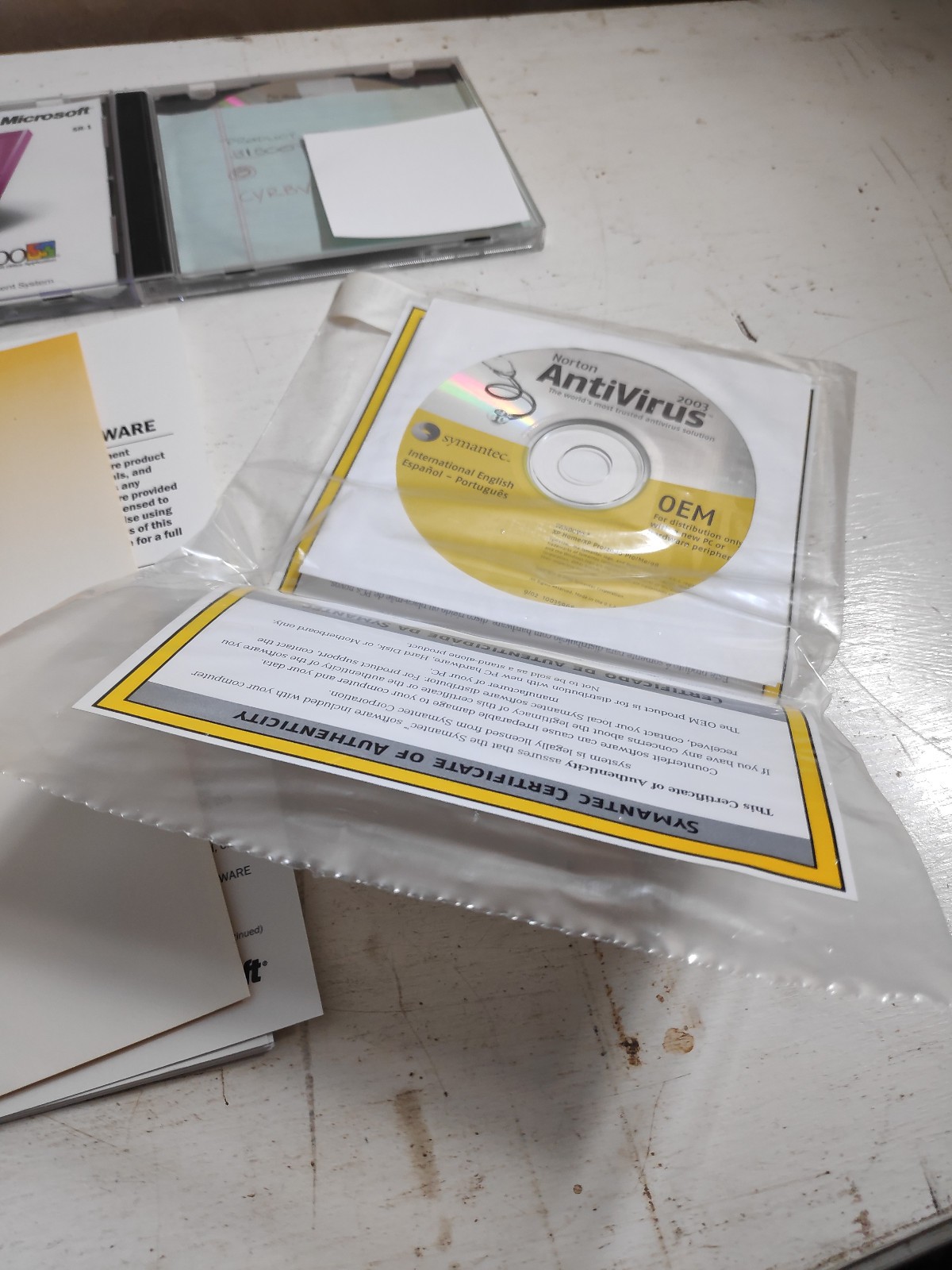 Microsoft Access 2000 Microsoft Office Application (Upgrade version) w/ key