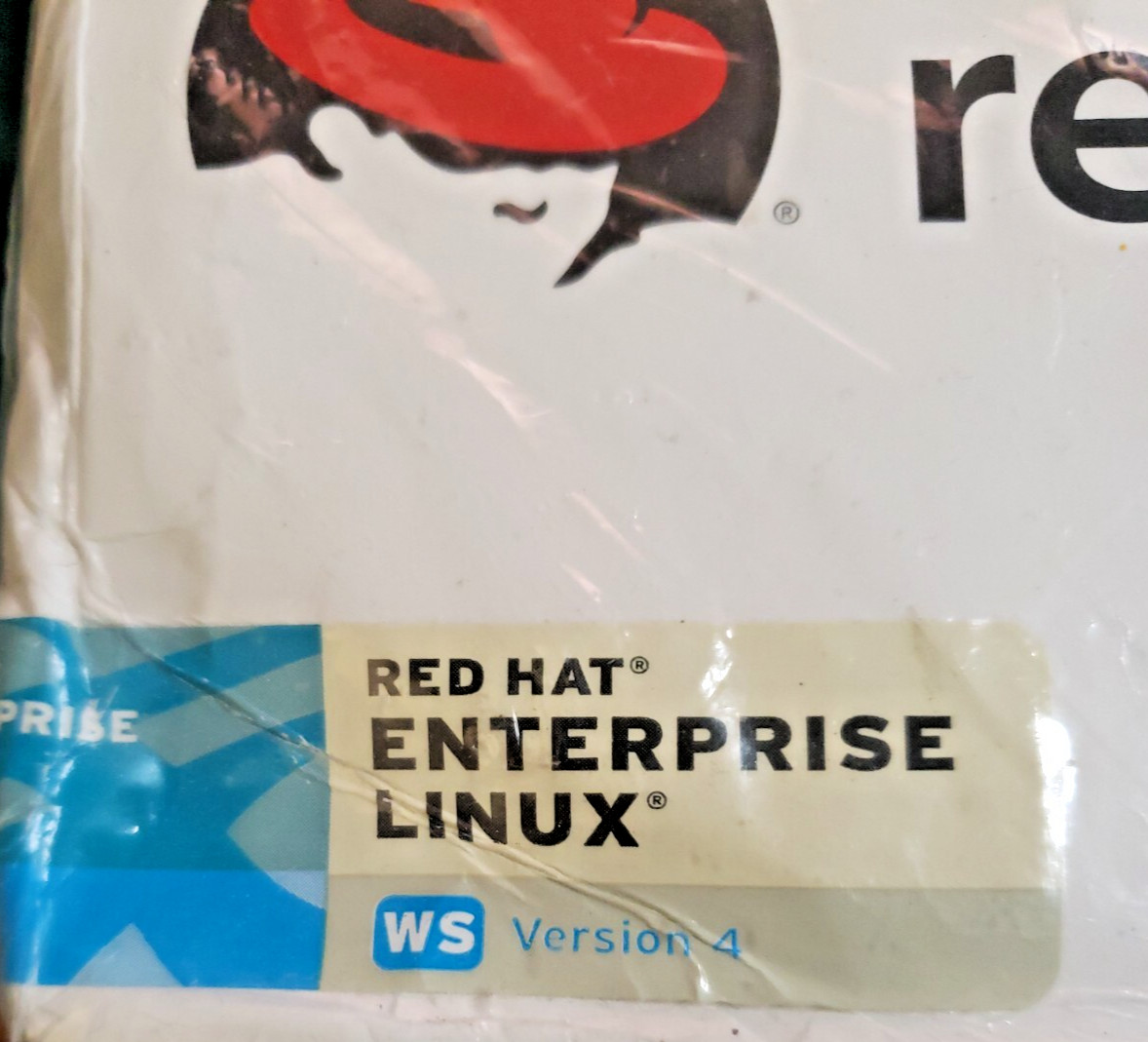 RED HAT ENTERPRISE LINUX WS VERSION 4 New Sealed …………………..(DS4D2)