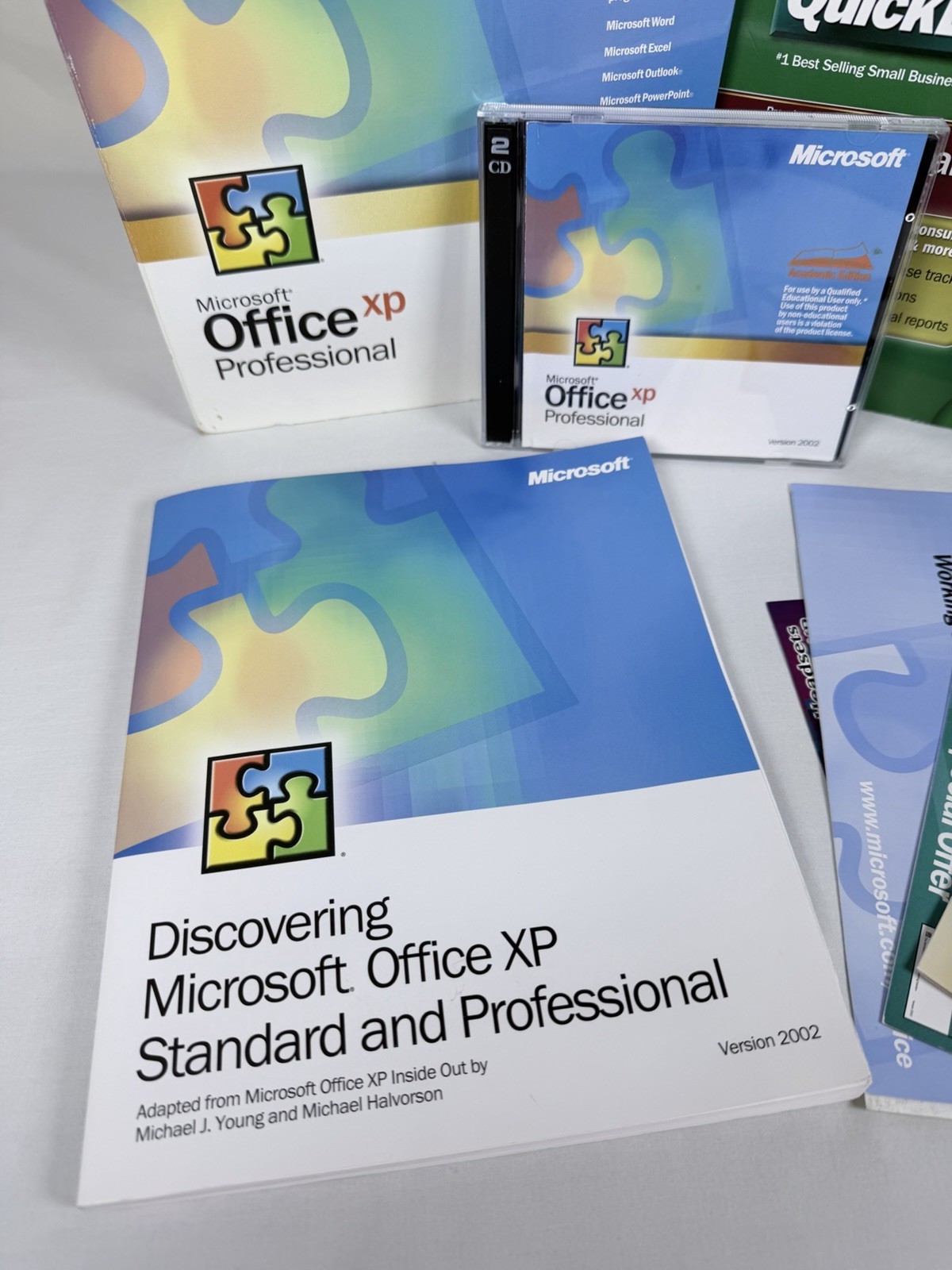 Microsoft Office XP Professional & QuickBooks Professional 2008 Software Lot
