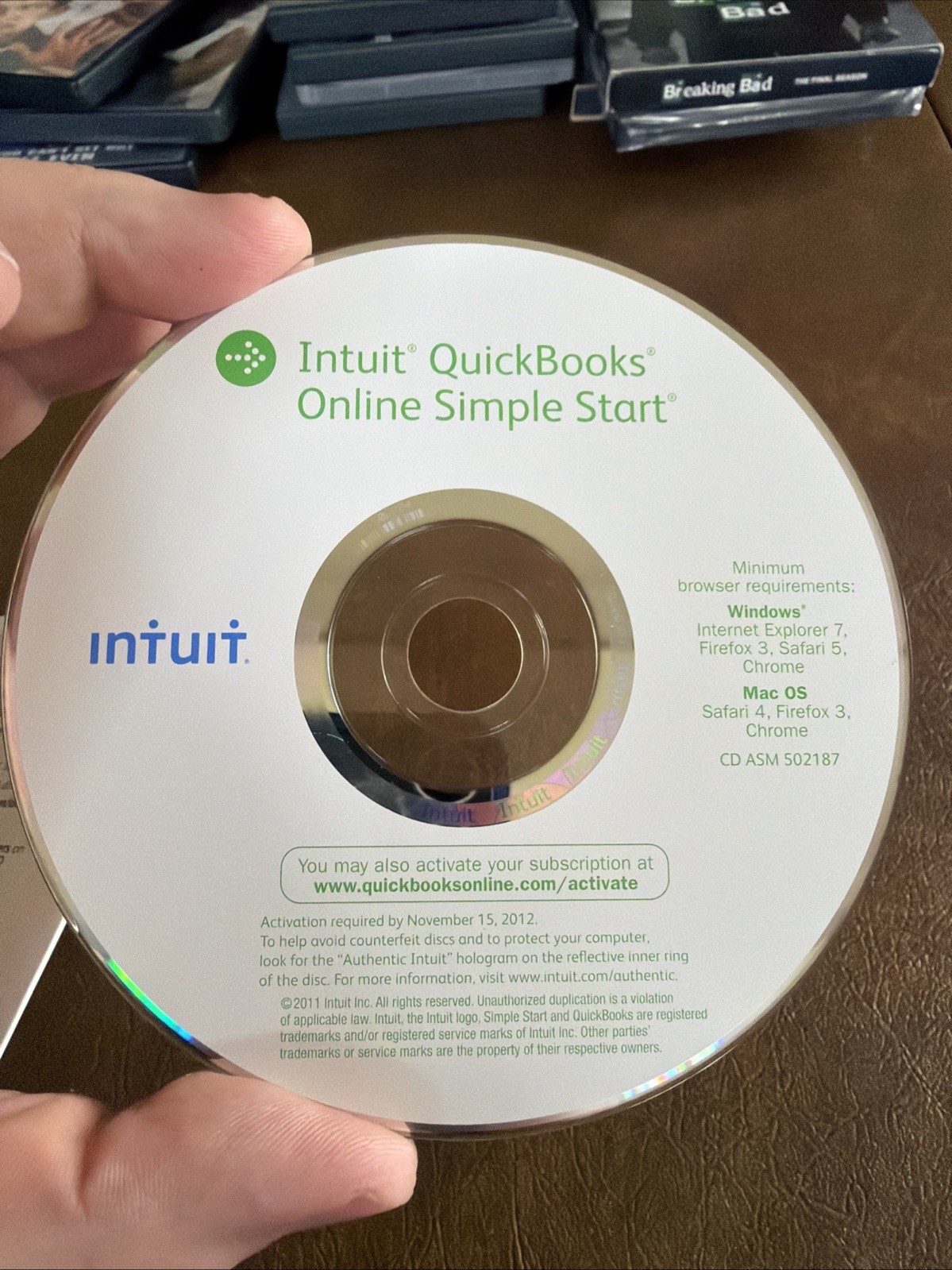Intuit QuickBooks Online 2011 Small Business Accounting – Cd And Reg Code