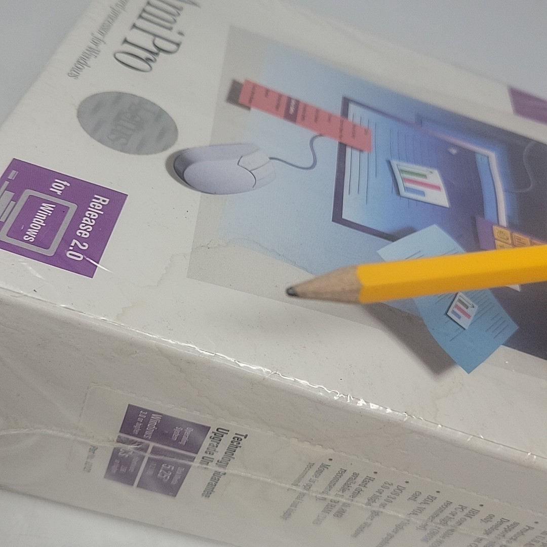 NOS Lotus Ami Pro Version 2.0 Amipro Word Processor / Vintage PC Windows 1991