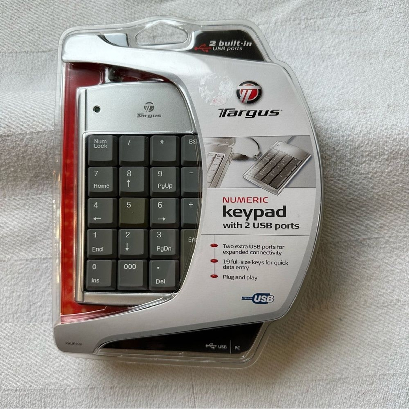 Targus numeric keypad with two USB ports