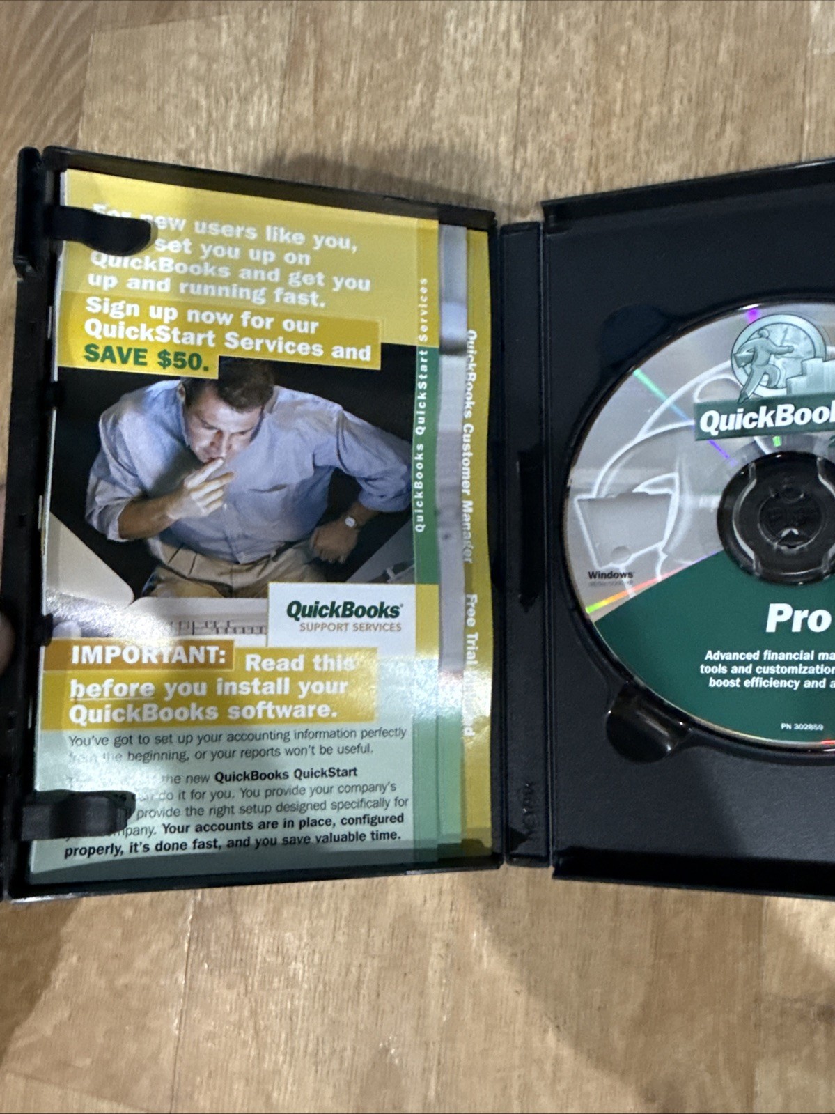 Intuit QuickBooks Pro 2004 with License for Windows 98/ME/2000/XP