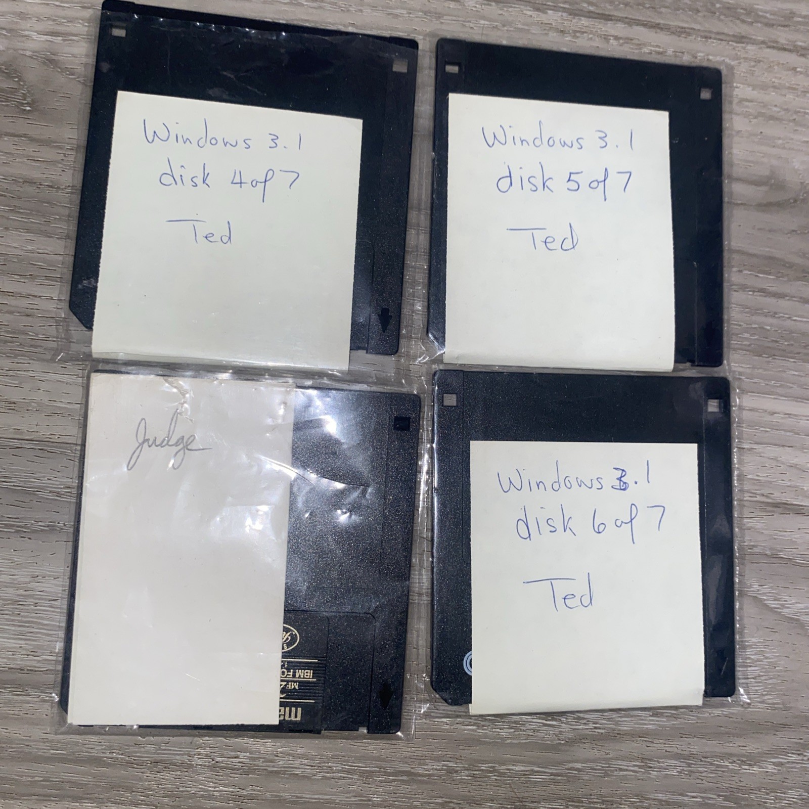 22 Assorted Wordperfect 6.0 for DOS 3.5″ Floppy Disks Vintage Programs