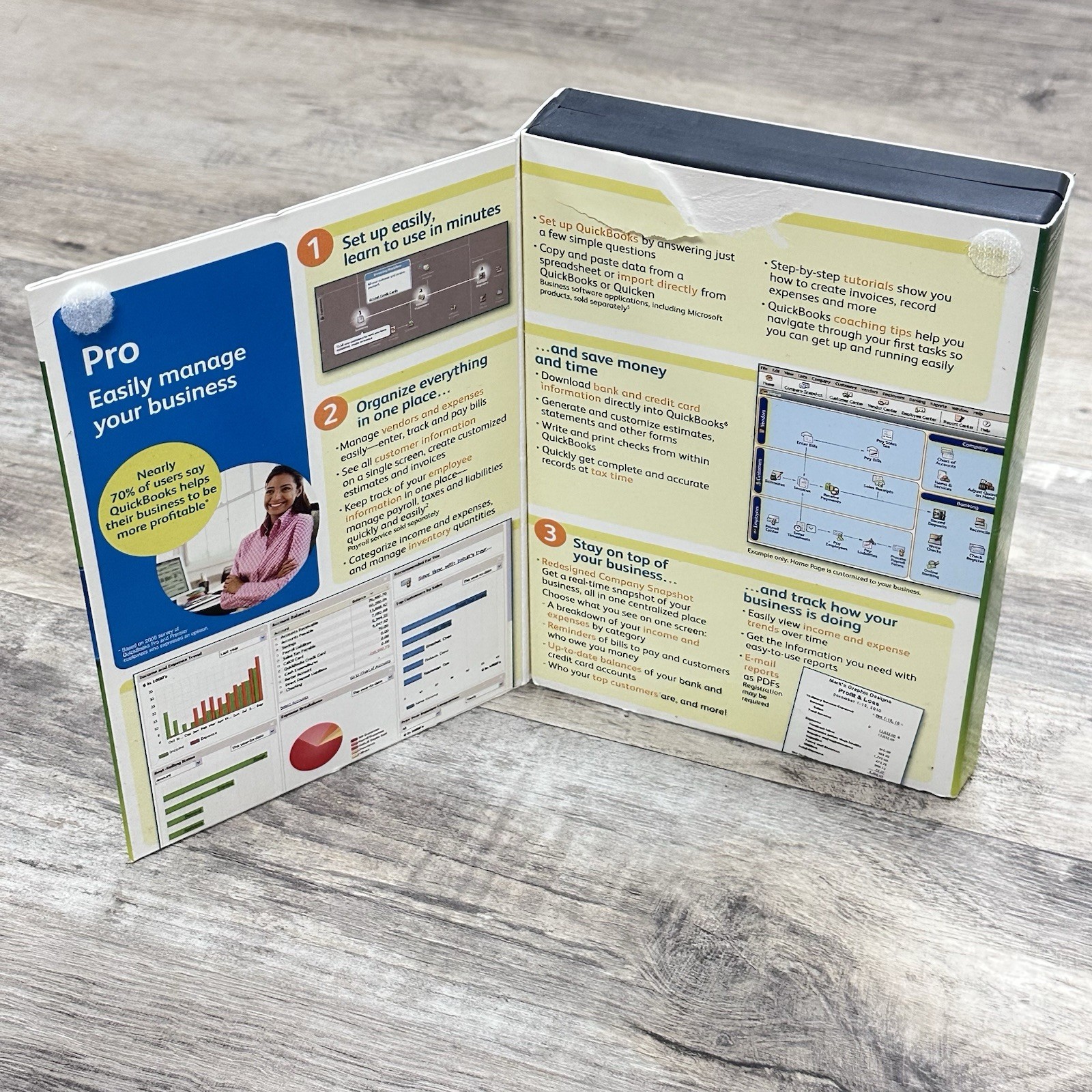 Intuit QuickBooks Pro 2010 Complete In Box CIB Windows Disc Manual