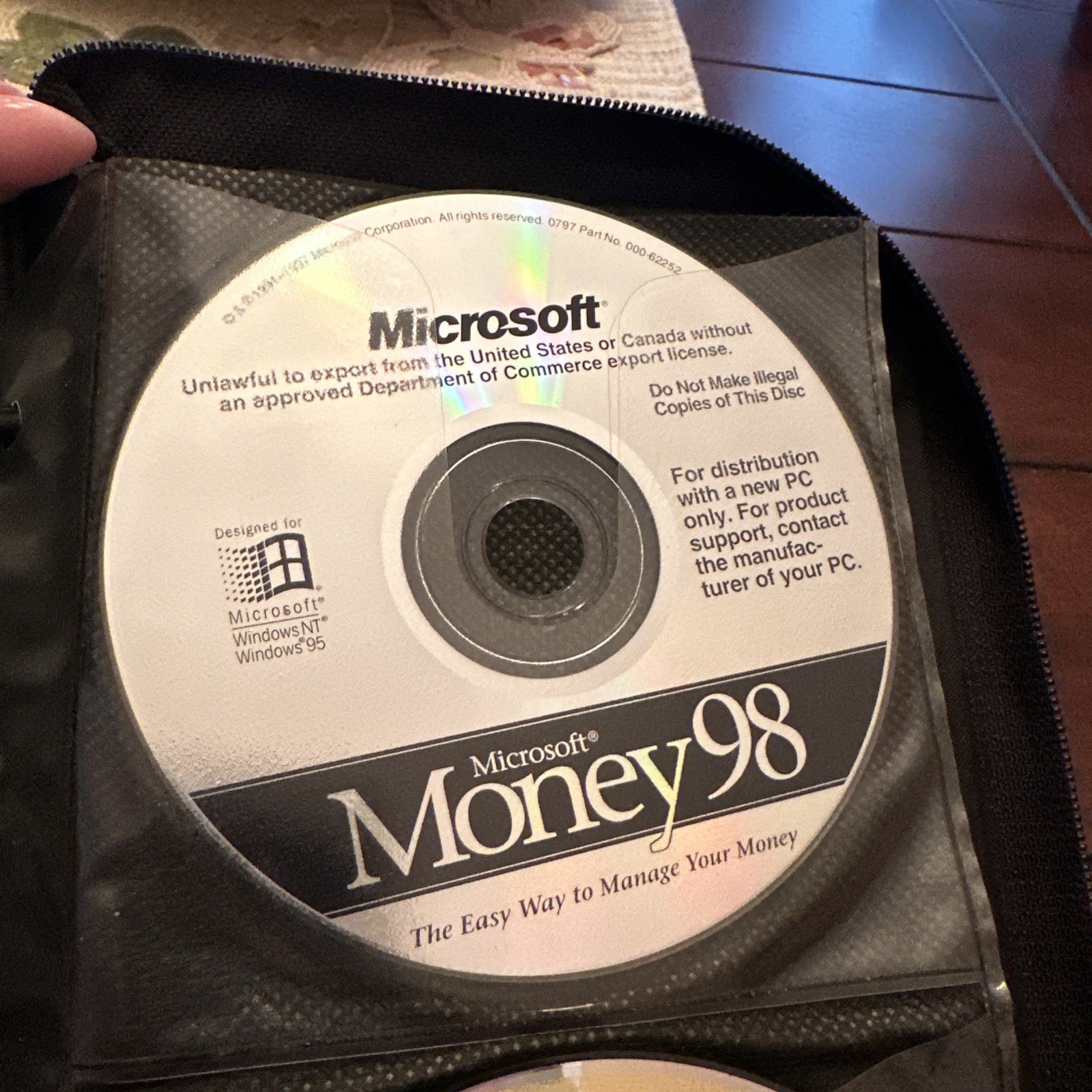MICROSOFT MONEY 98 CDROM ONLY