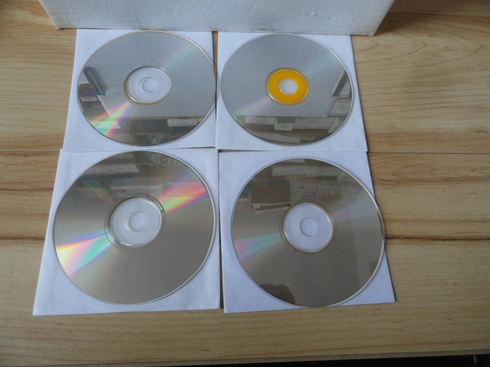 NORTON SYSTEM WORKS 4 DISKS – 1998 – 2.0 1999 – 3.0 2000 AND BONUS PACK