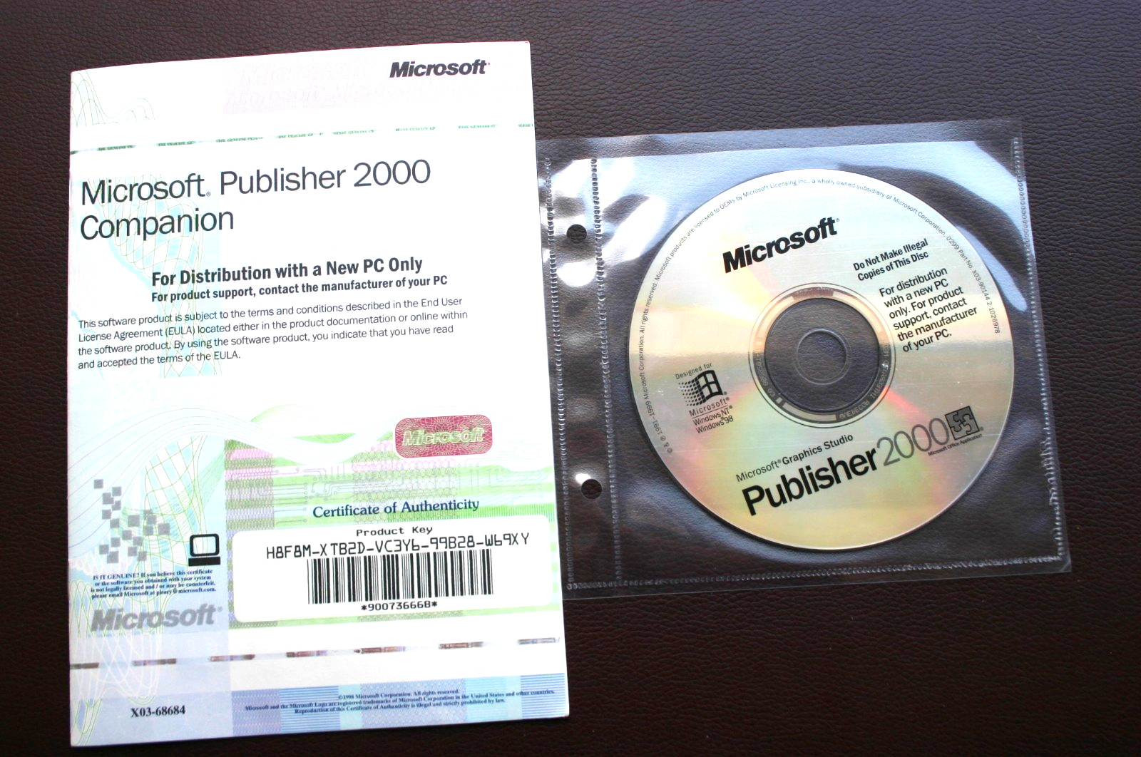 Microsoft Works Suite 2000, 12 CD’s, Many Unused, Various Product Keys