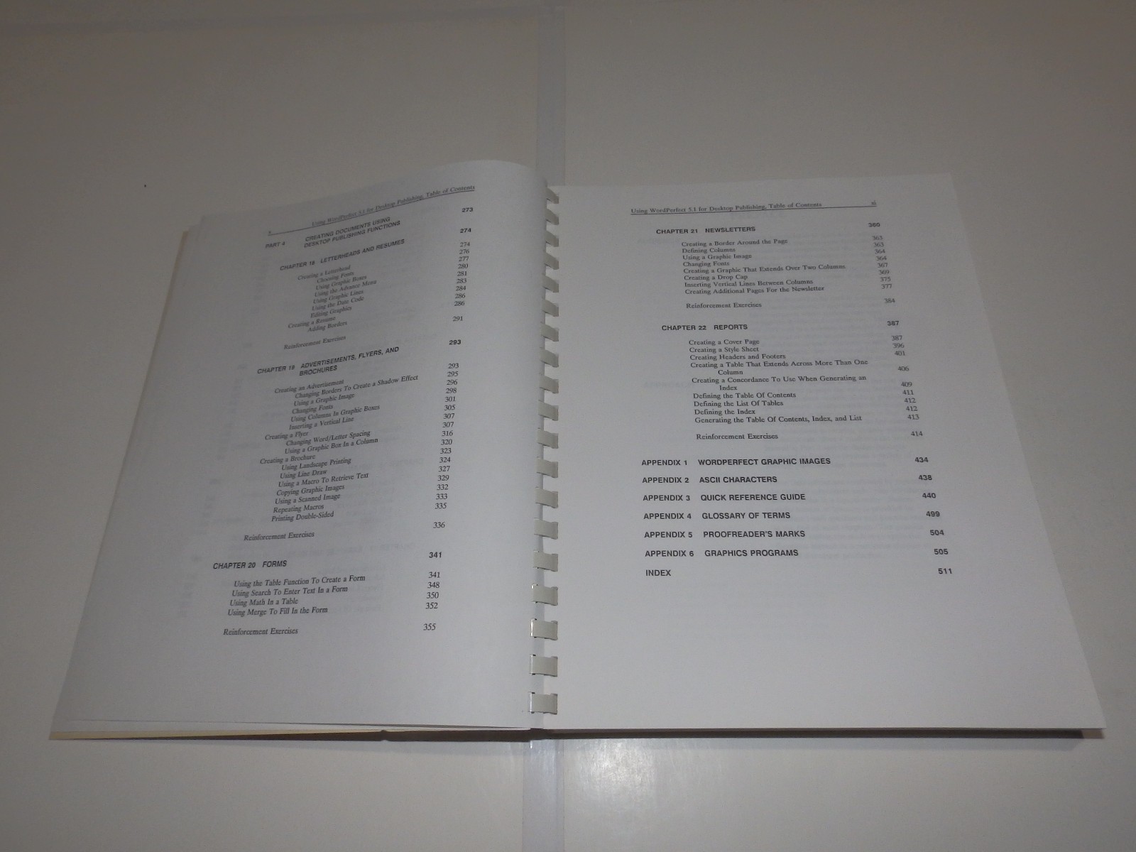 Vintage Software – WordPerfect for DOS v5.1 and By Design for WordPerfect v2.0
