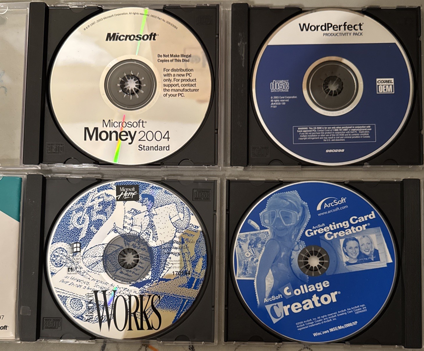 Microsoft Works & Money 2004 PC Software Word Perfect Arcsoft Greeting Card Cr8r