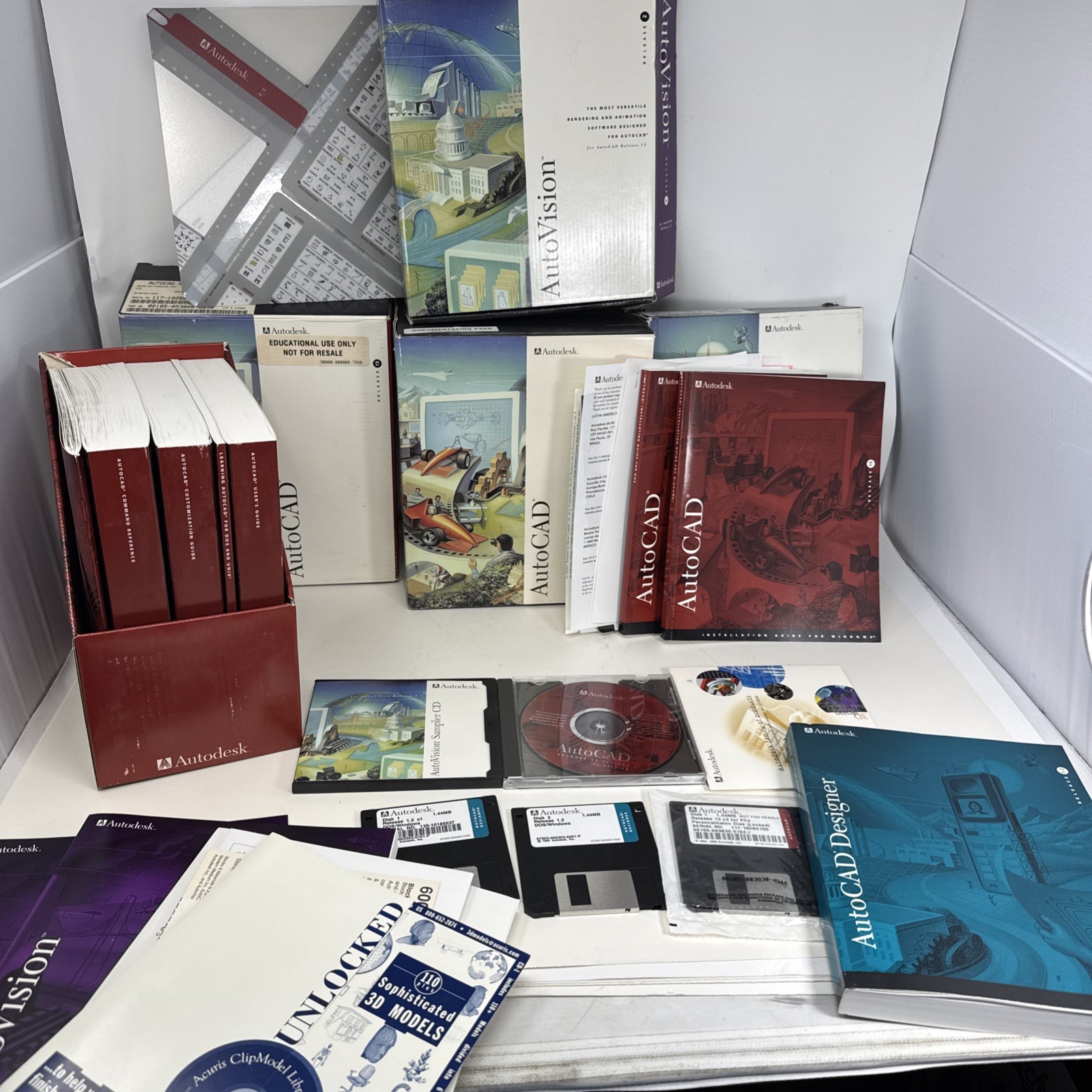 AutoCAD 13 Upgrade Autodesk Autocad Designer Autovision Floppy Disc Guide CD Lot
