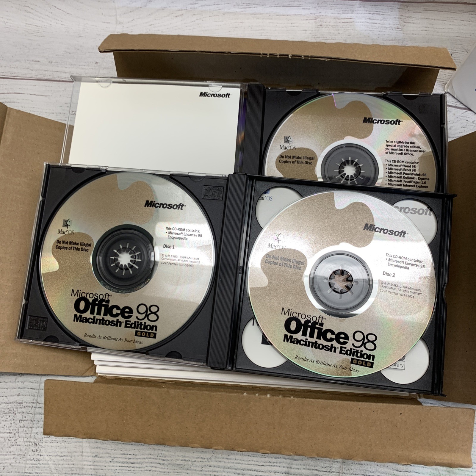 Vintage Microsoft Office 98 Macintosh Edition Upgrade Gold Edition