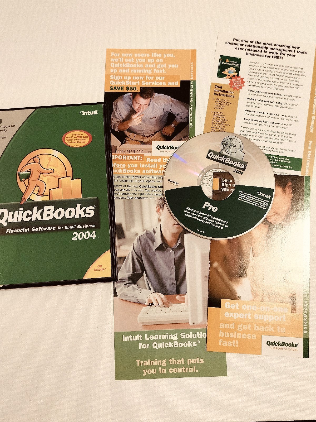 Intuit QuickBooks Pro 2004 with License for Windows 98/ME/2000/XP