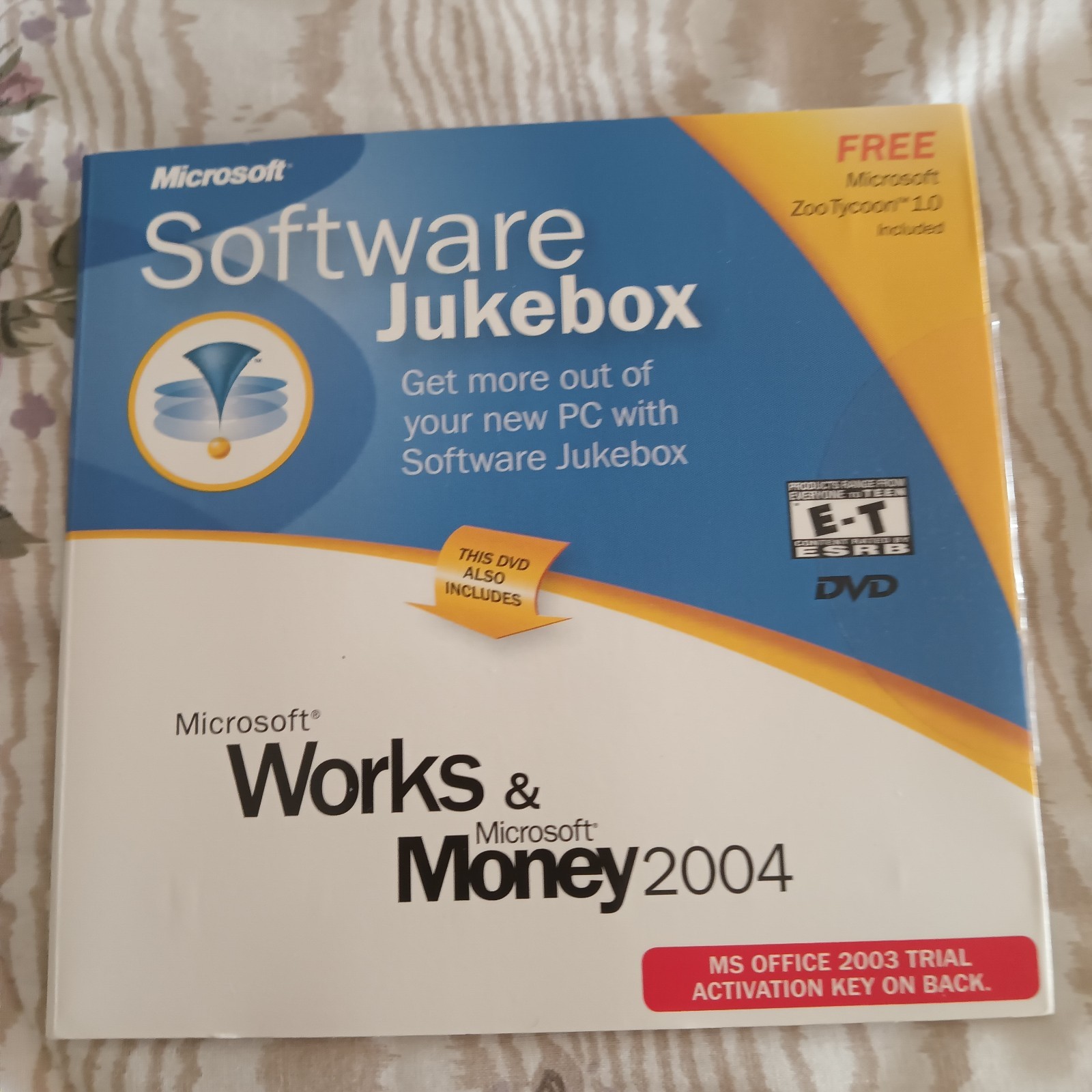 Microsoft Works 7.0 and Money 2004 CD-ROM Software Disk With Key
