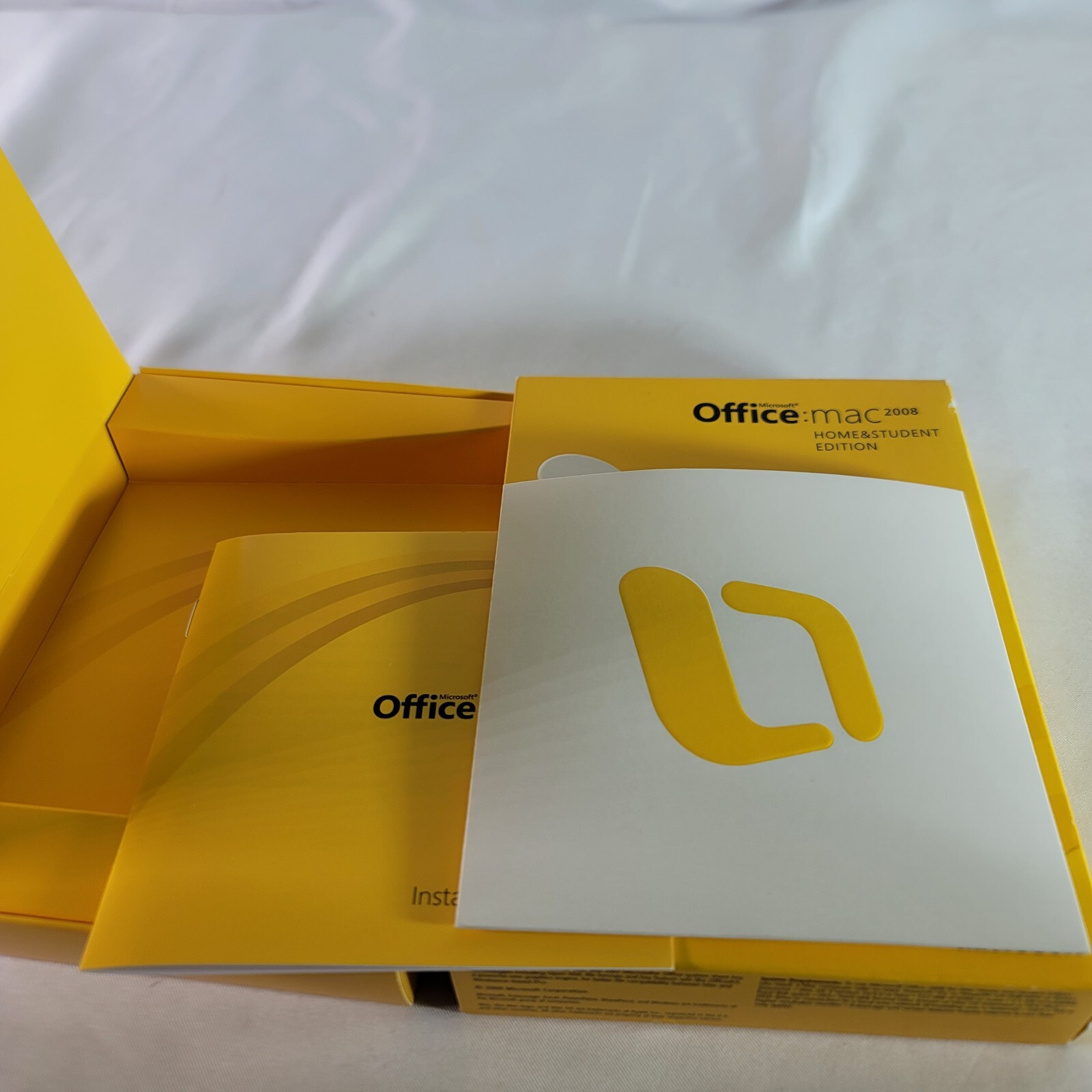 Microsoft Office 2008 Home & Student Edition for Mac – With 3 Product Keys