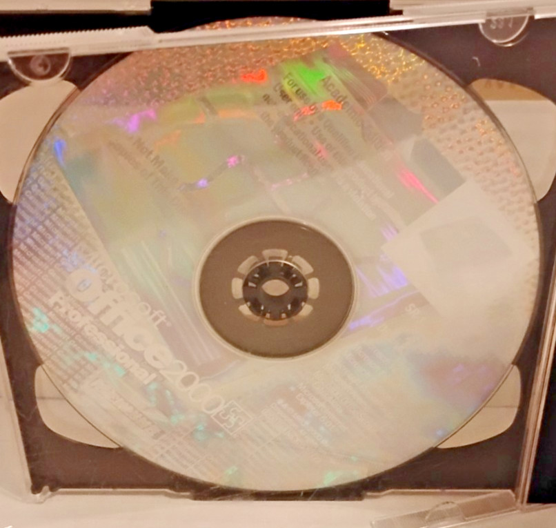 Microsoft Office 2000 Professional CD Set (2 Disc) w/ Product Key