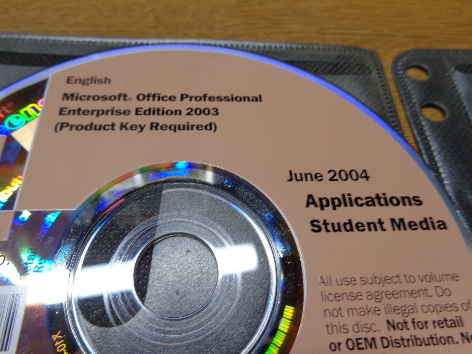Microsoft Office PRO 2003 SP1, Applications Student Media Outlook 2003 with Key