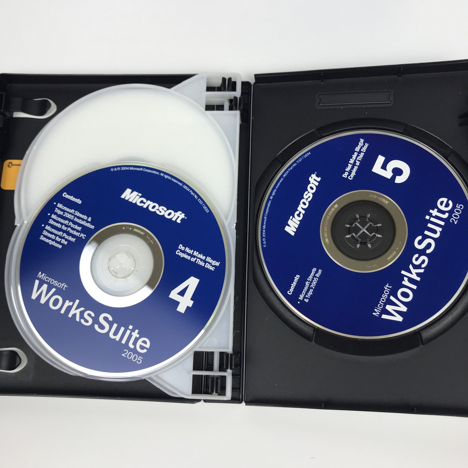 Microsoft Works Suite 2005 Productivity Money Picture It CD-ROM Win 98 2000 XP