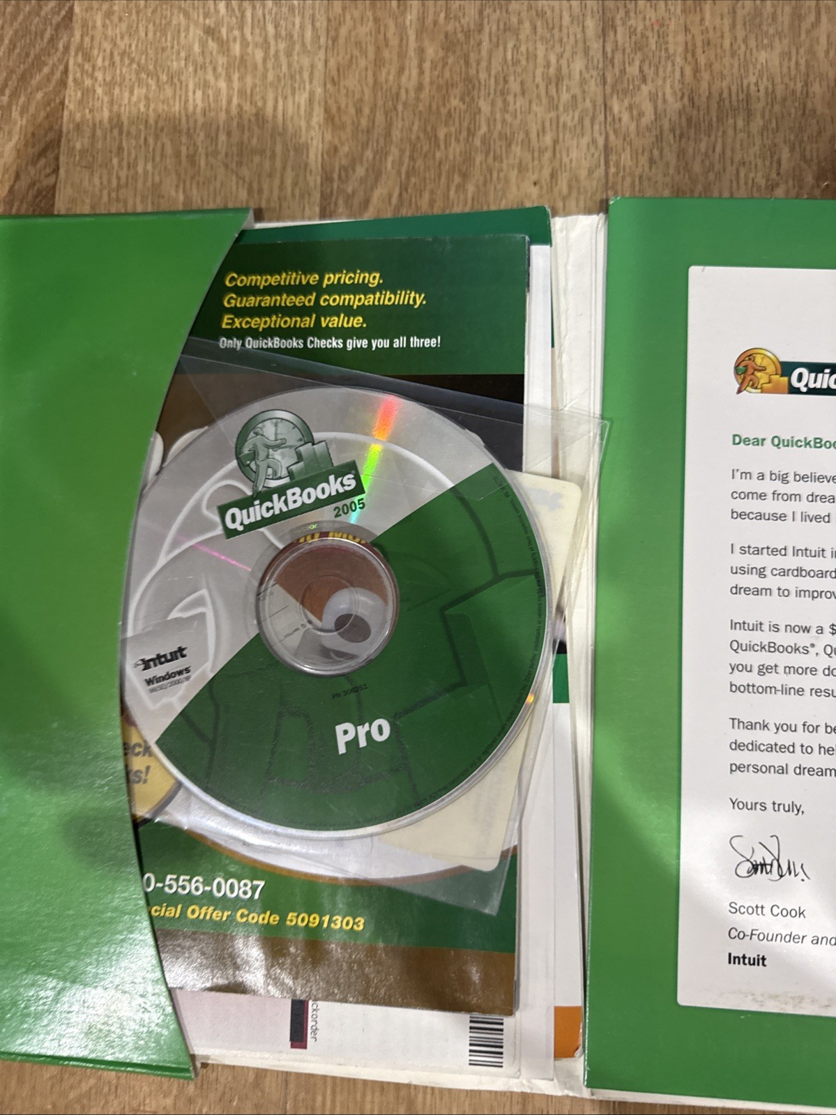 Intuit QuickBooks Pro Edition 2005 Small Business Financial Software