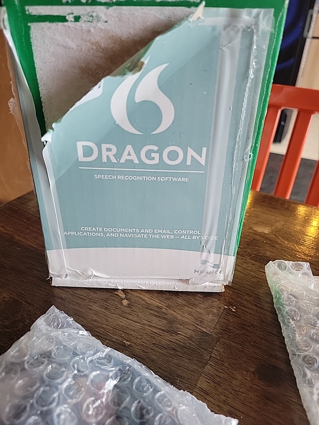Dragon Naturally Speaking 12 Home Software w/Headset Microphone & USB Nuance Z