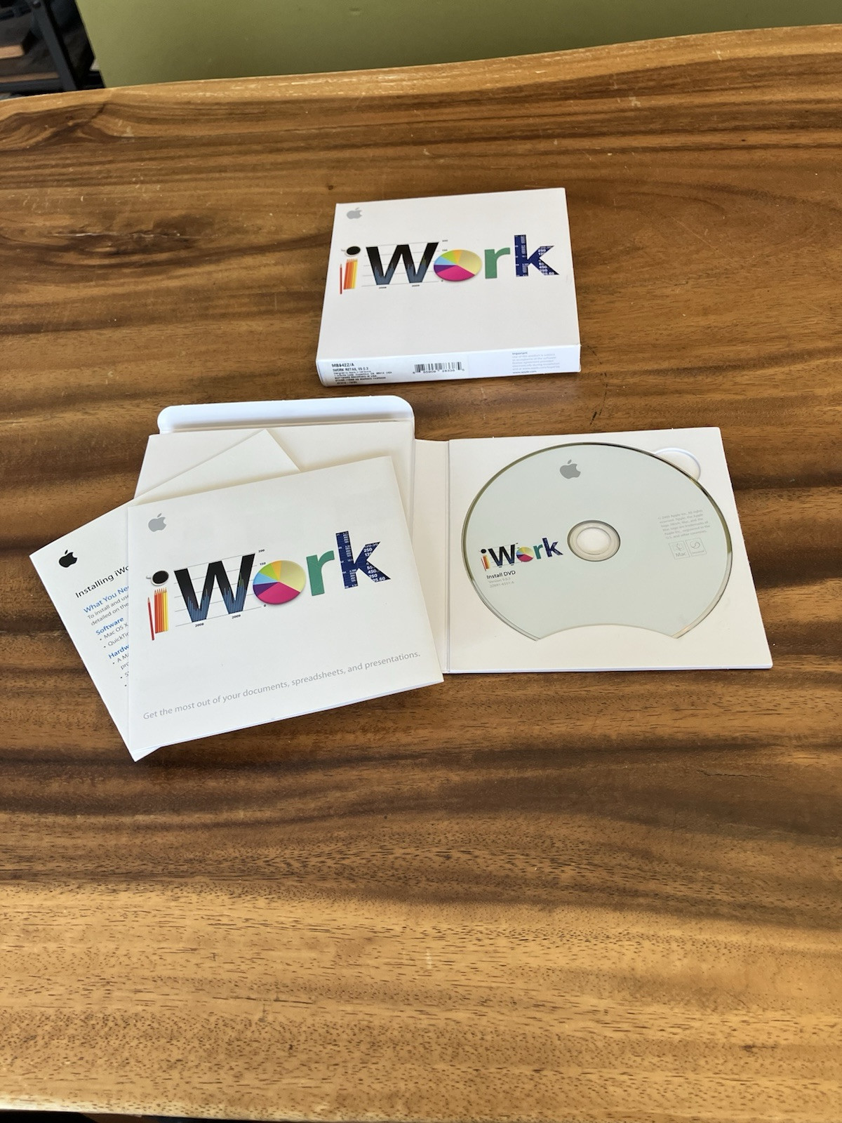 Apple iWork ’09 Retail V9 Full Version MB942Z/A Pages Numbers – Canadian Seller