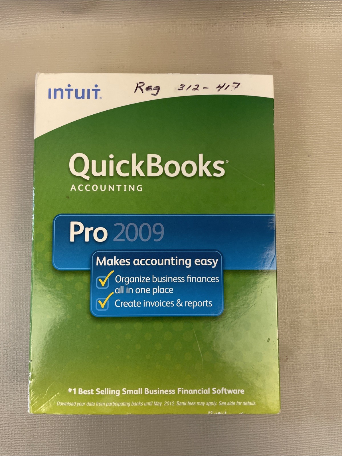 Intuit QuickBooks Pro 2009 Accounting Software Windows Complete W/ Manuals & Key