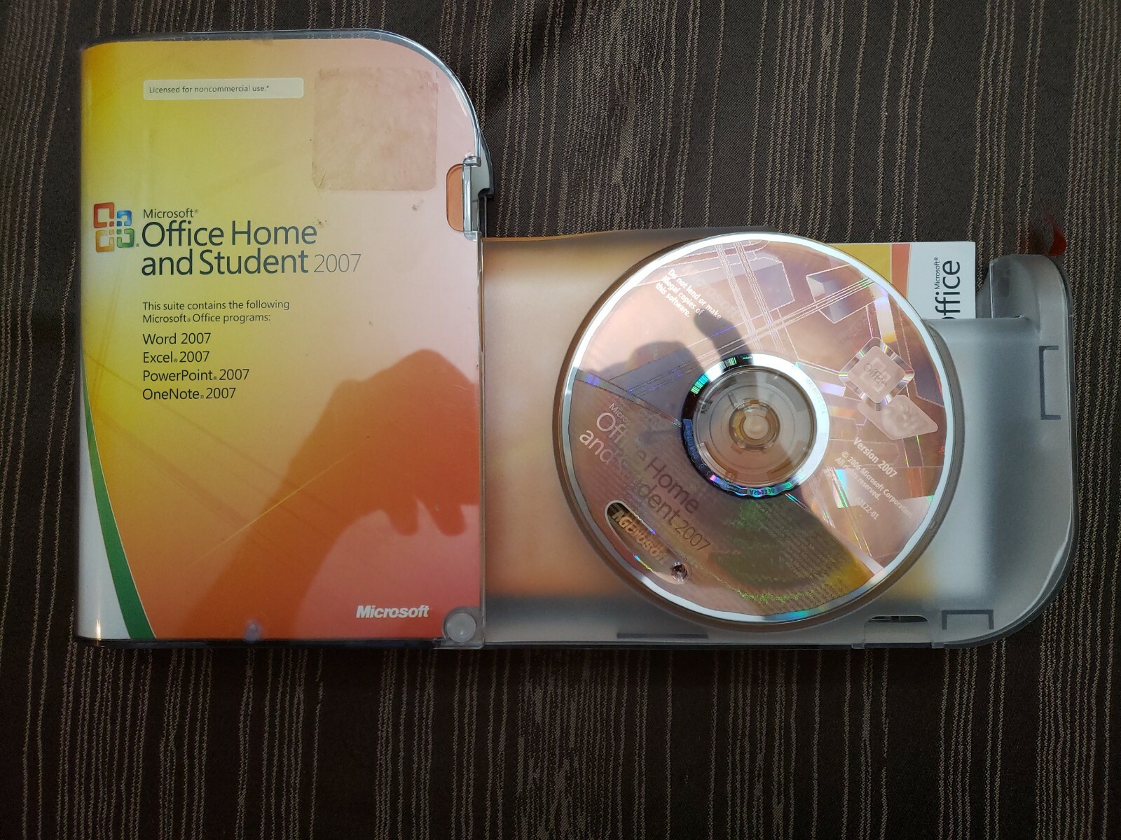 MICROSOFT OFFICE HOME AND STUDENT 2007 GENUINE 79G-00007