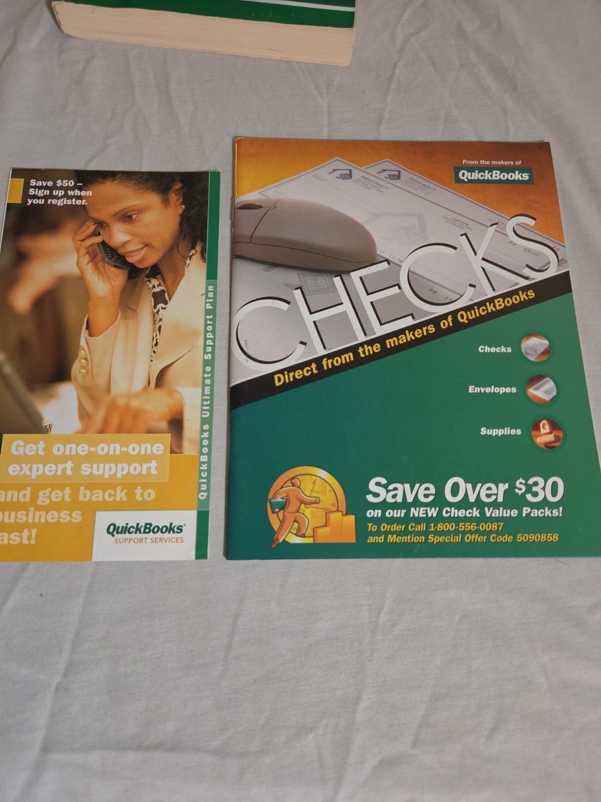 Intuit QuickBooks Pro 2004 with License for Windows 98/ME/2000/XP Used